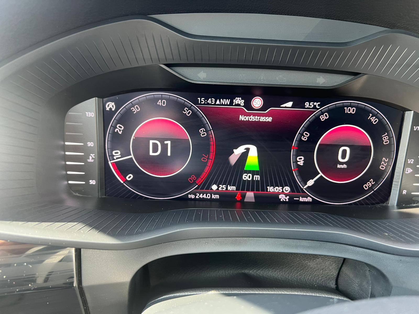 SKODA Kodiaq 2.0 TSI 4x4 Sport Line-image-7