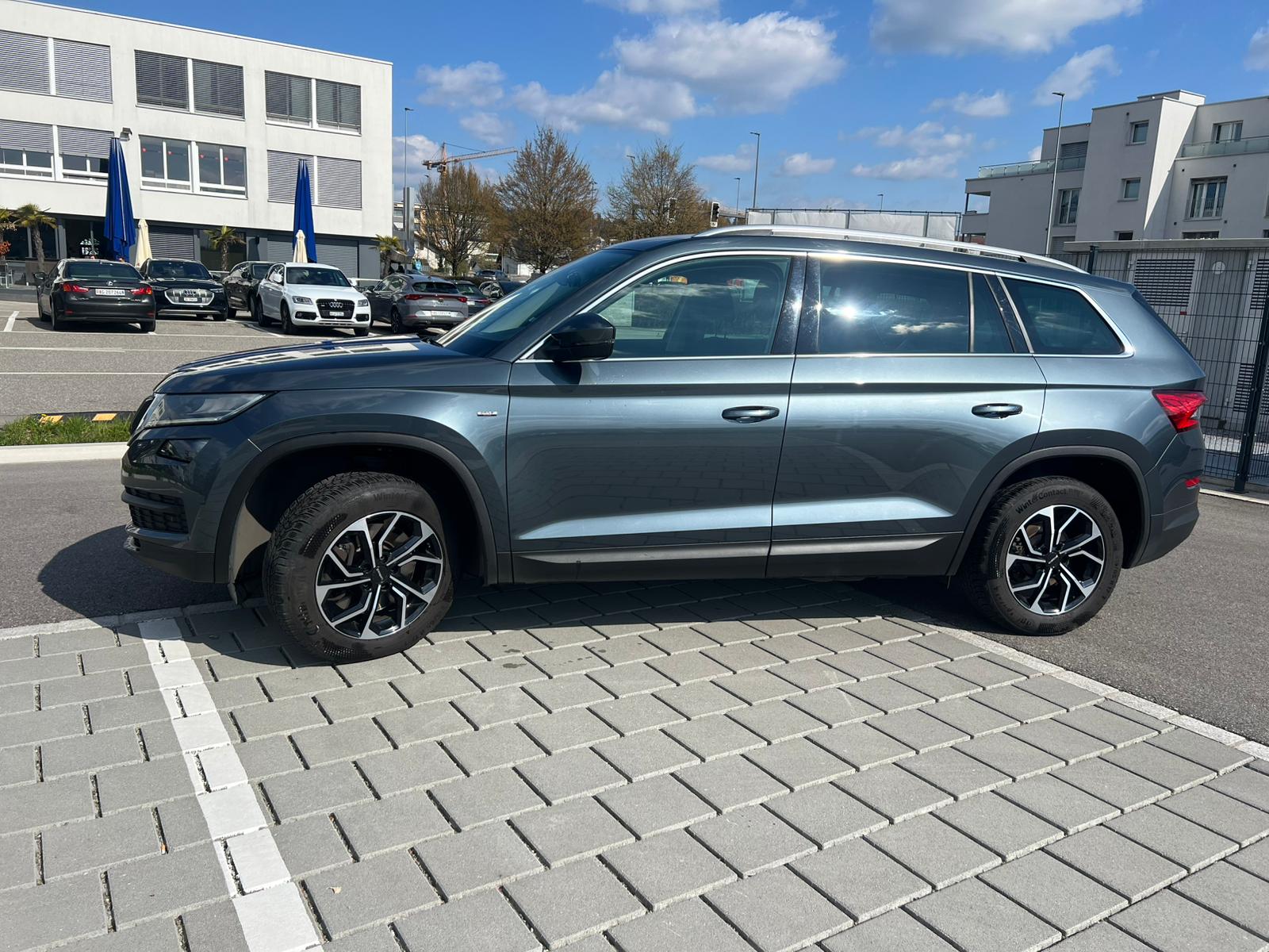 SKODA Kodiaq 2.0 TSI 4x4 Sport Line-image-4