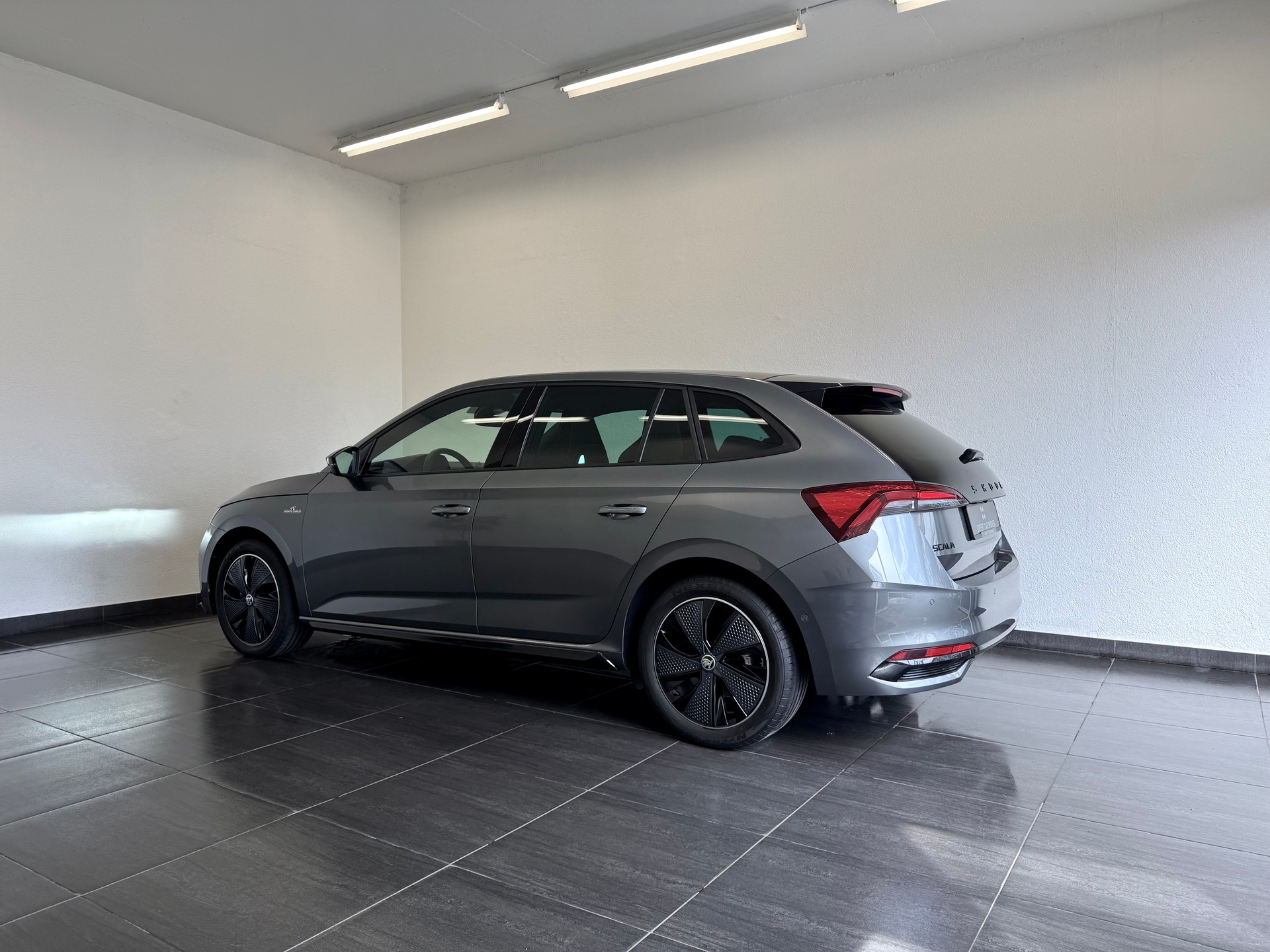 SKODA Scala 1.0 TSI Monte Carlo DSG-image-9