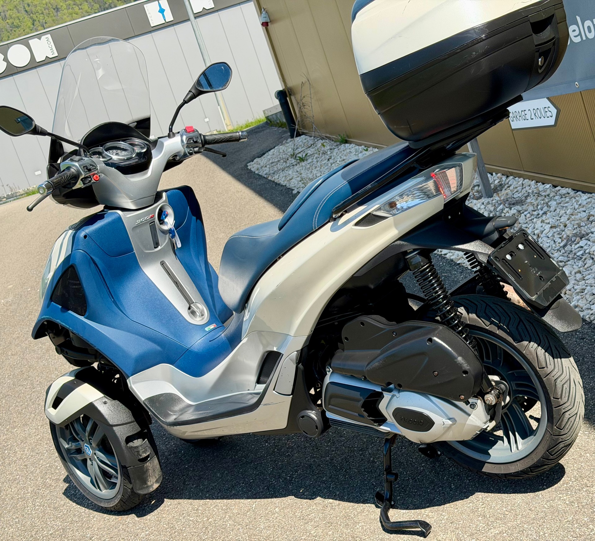 PIAGGIO MP3 Yourban 300 i.e.-image-11