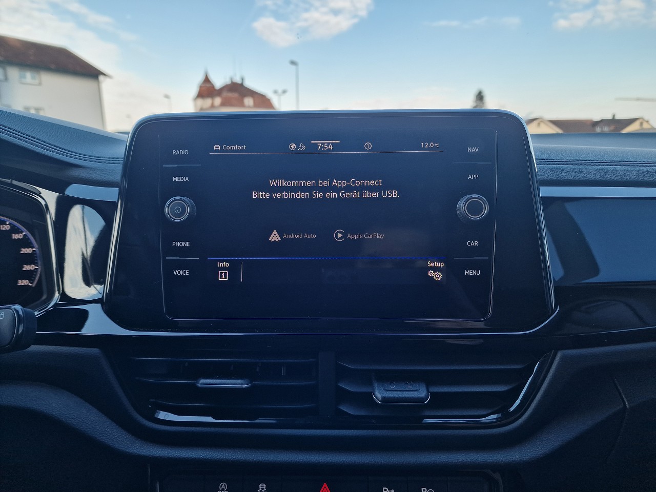 VW T-Roc 2.0 TSI R DSG 4Motion-image-22