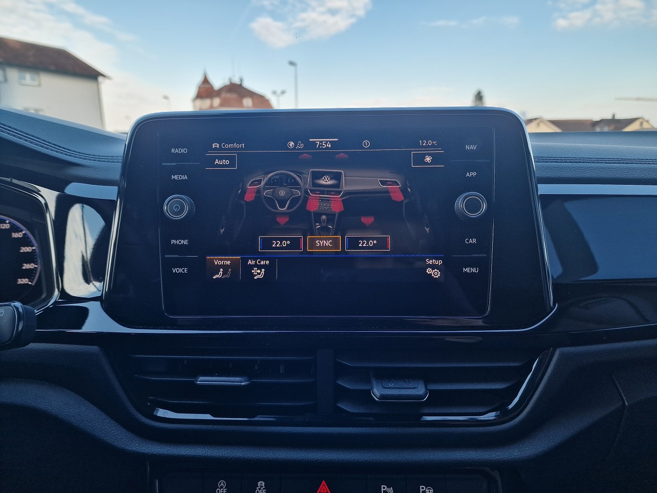 VW T-Roc 2.0 TSI R DSG 4Motion-image-23