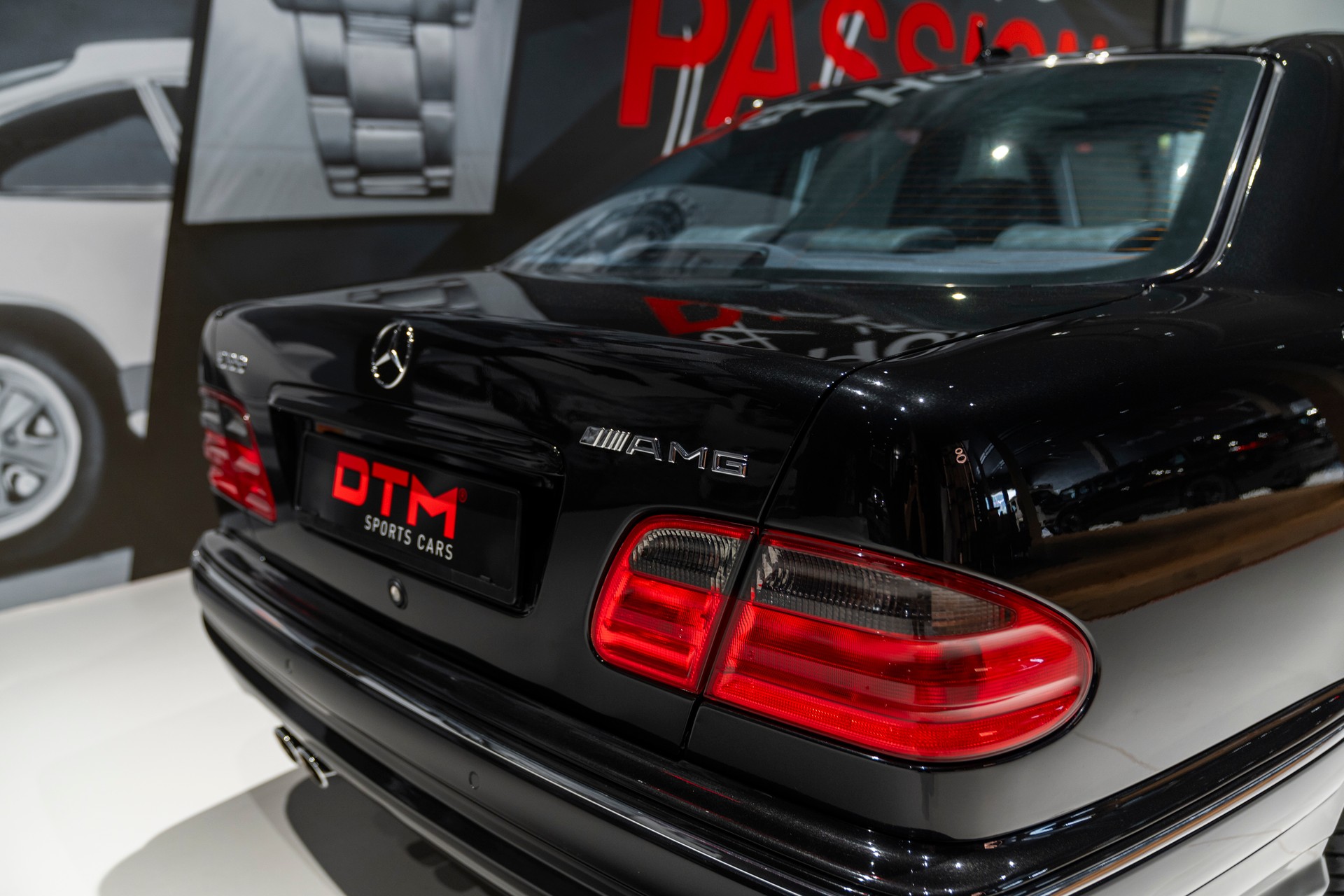 MERCEDES-BENZ E 55 AMG Avantgarde Automatic-image-5
