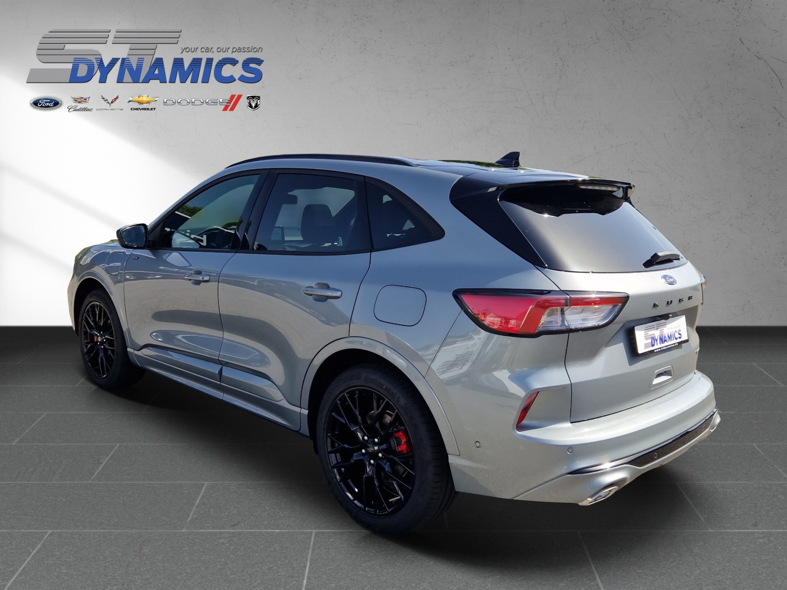 FORD Kuga 2.5 Plug-in Hybrid ST-Line X-showroom-element-3