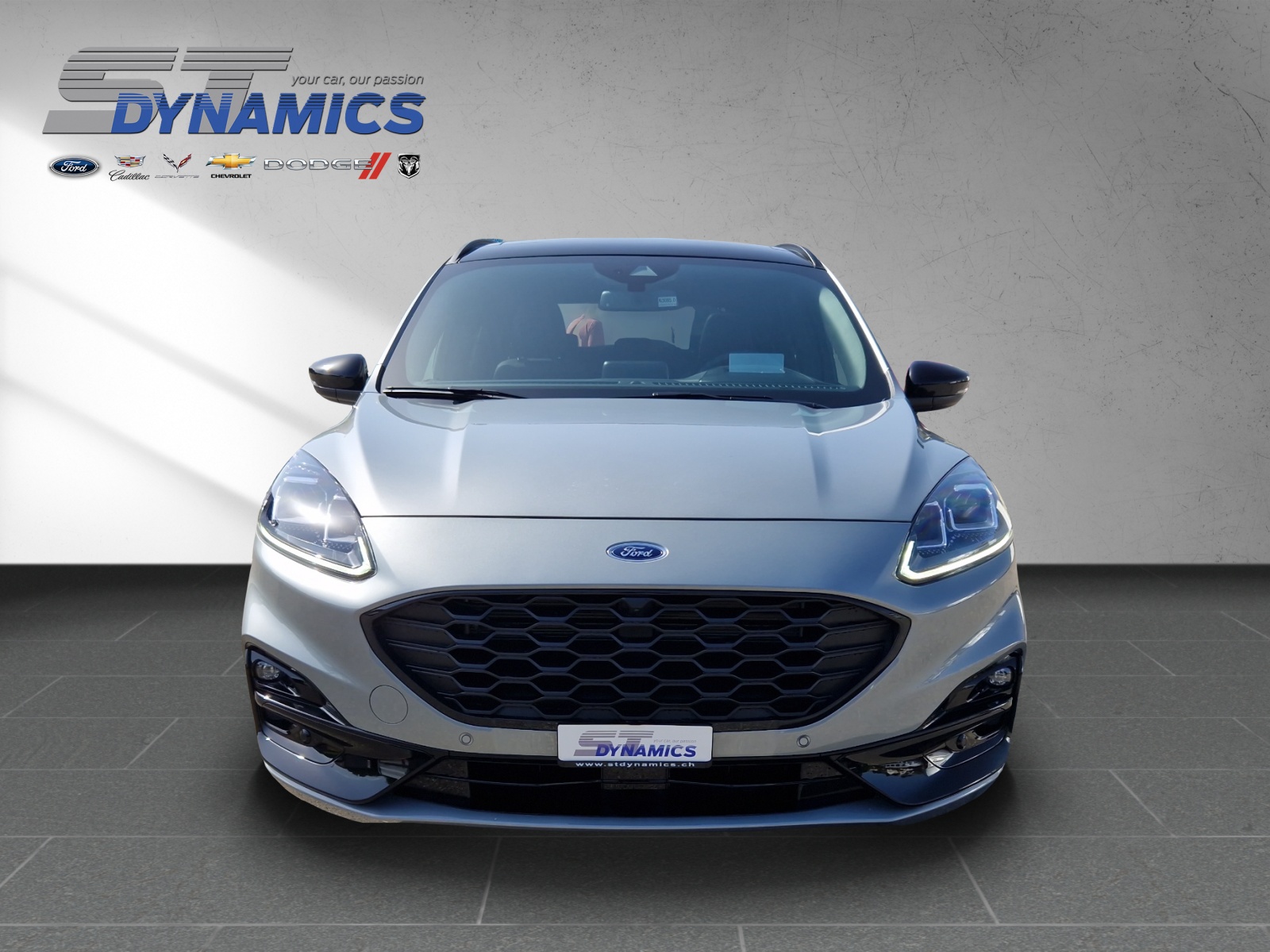FORD Kuga 2.5 Plug-in Hybrid ST-Line X-showroom-element-1