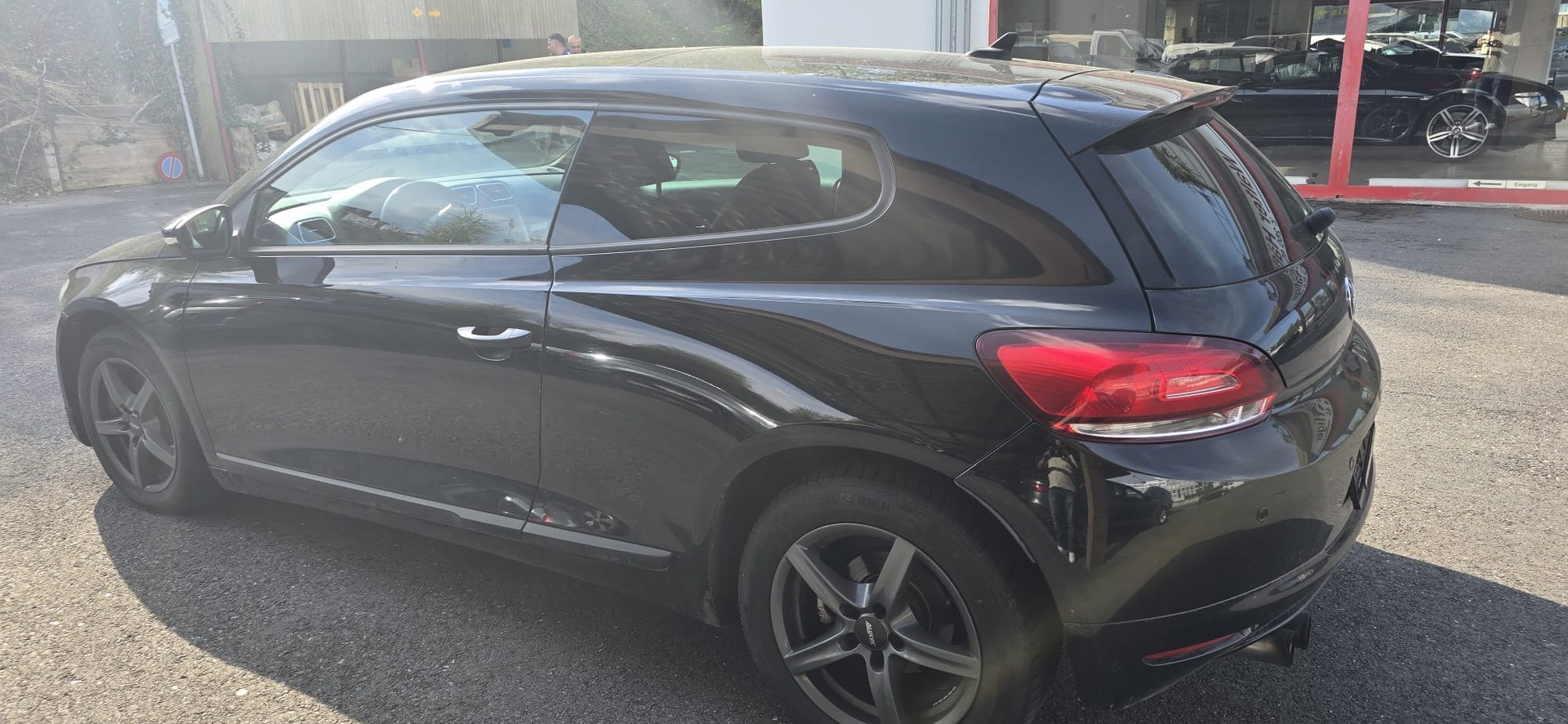 VW Scirocco 2.0 TSI DSG-image-9