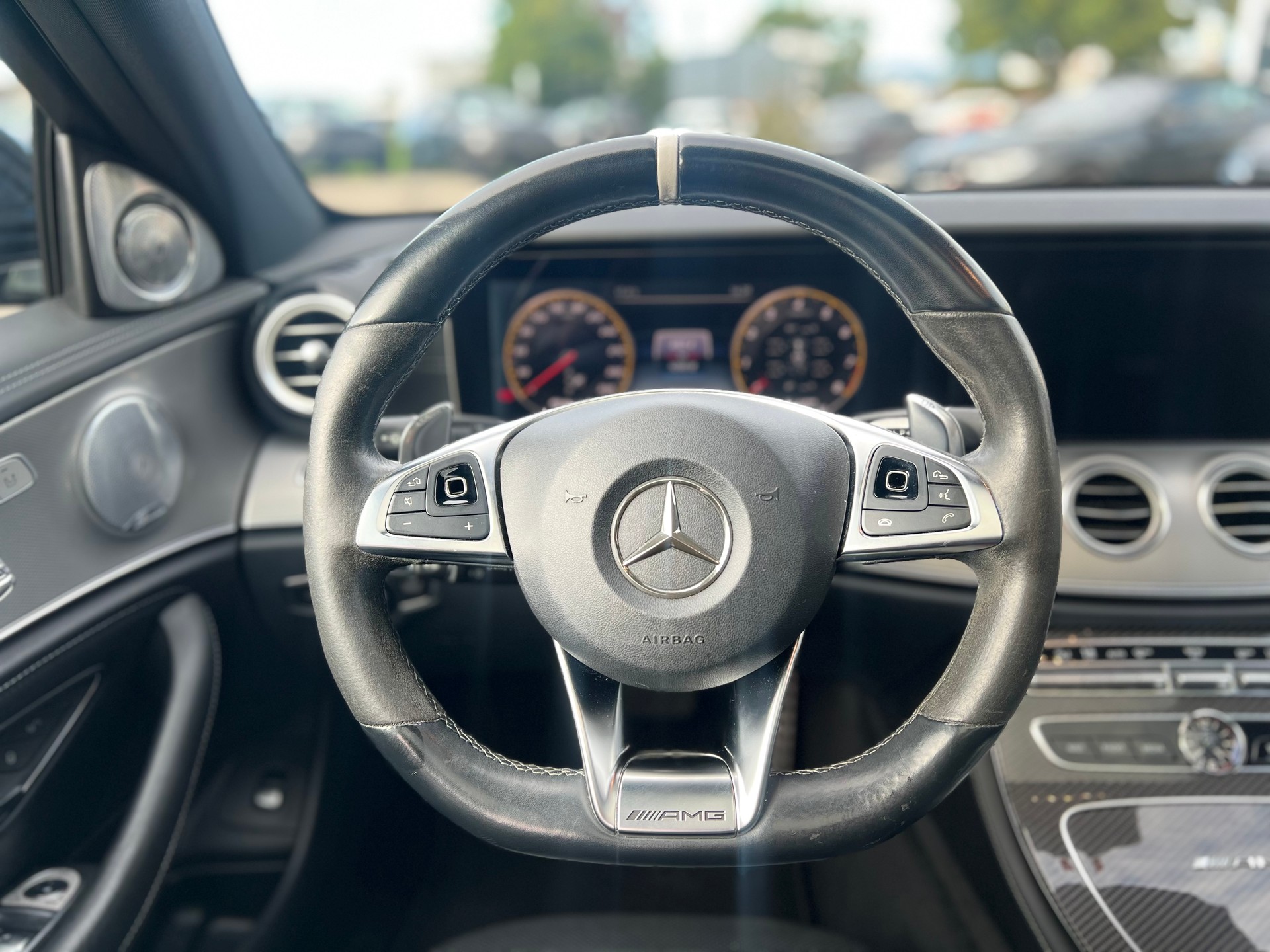 MERCEDES-BENZ E 63 AMG S 4 Matic 9G-Tronic-image-15