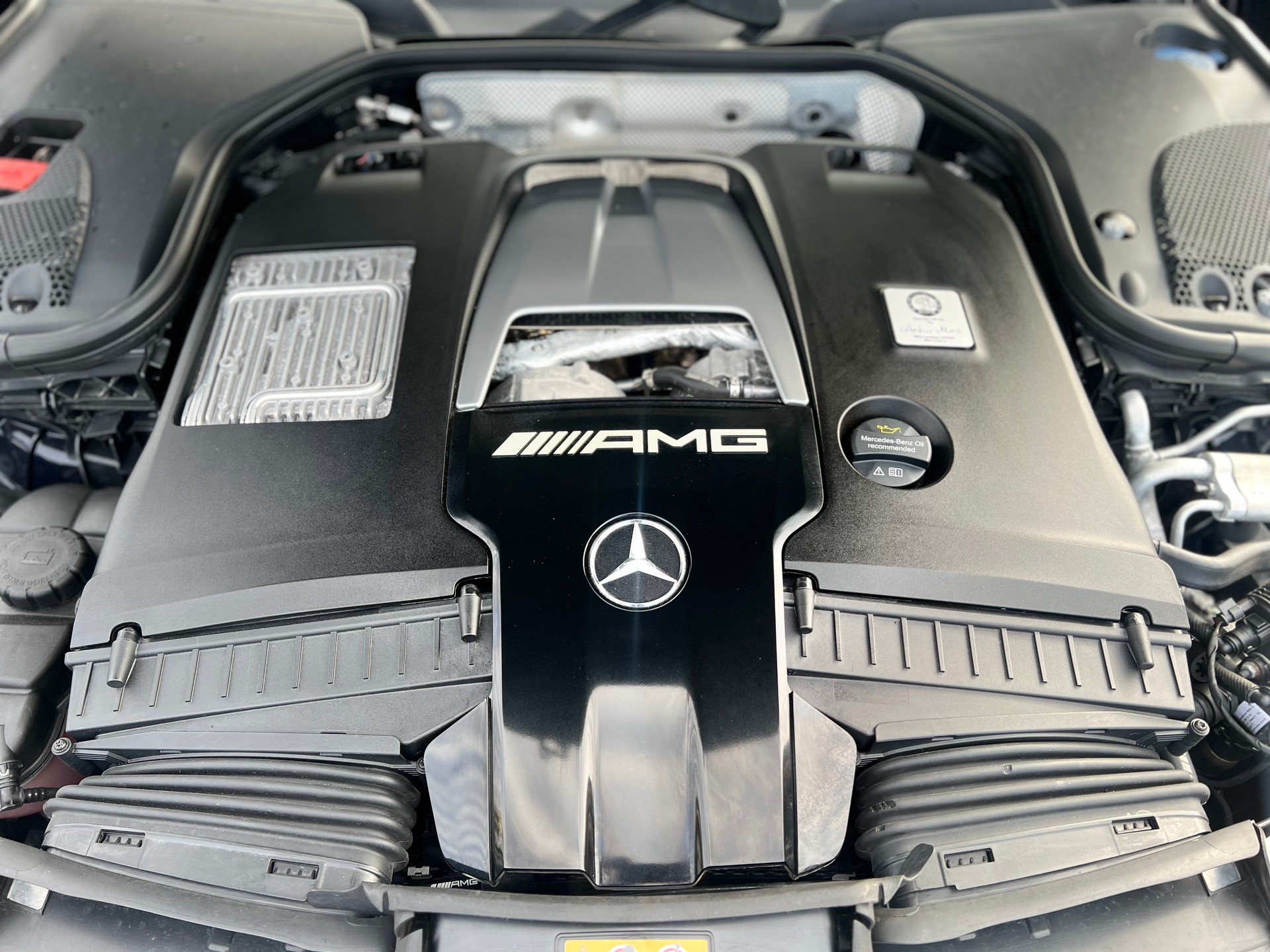 MERCEDES-BENZ E 63 AMG S 4 Matic 9G-Tronic-image-21