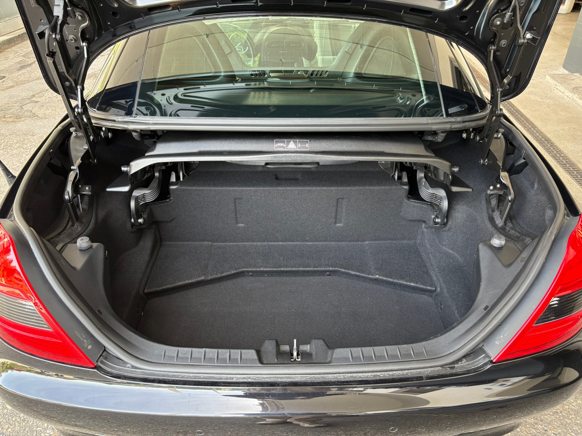 MERCEDES-BENZ SLK 350-image-16