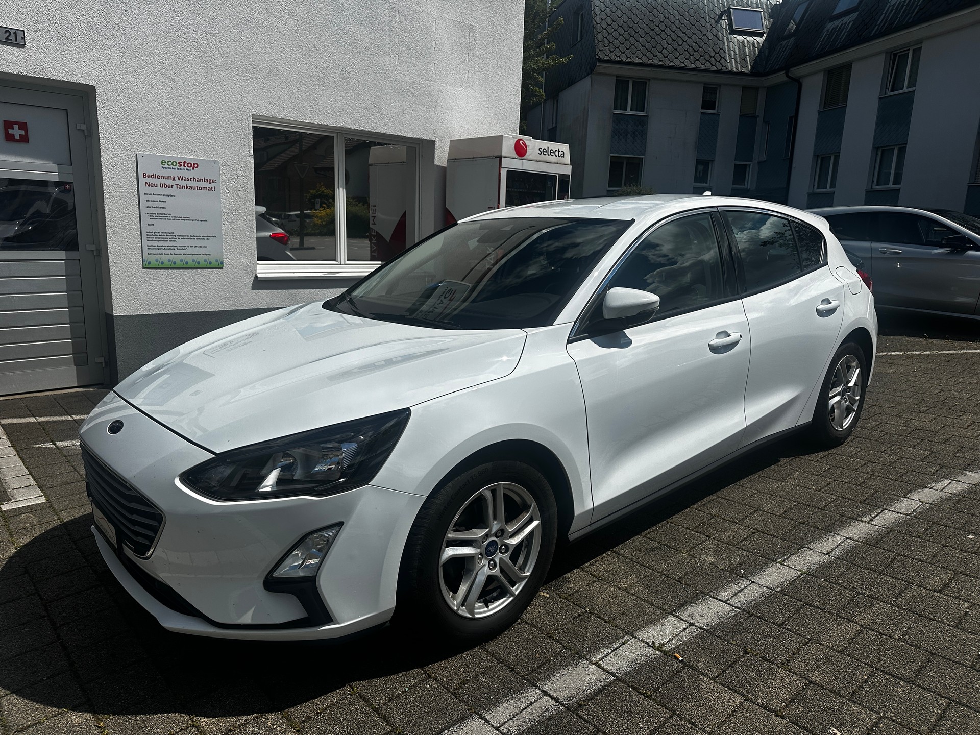 FORD Focus 1.5 TDCi Cool Connect Automatic-showroom-element-1