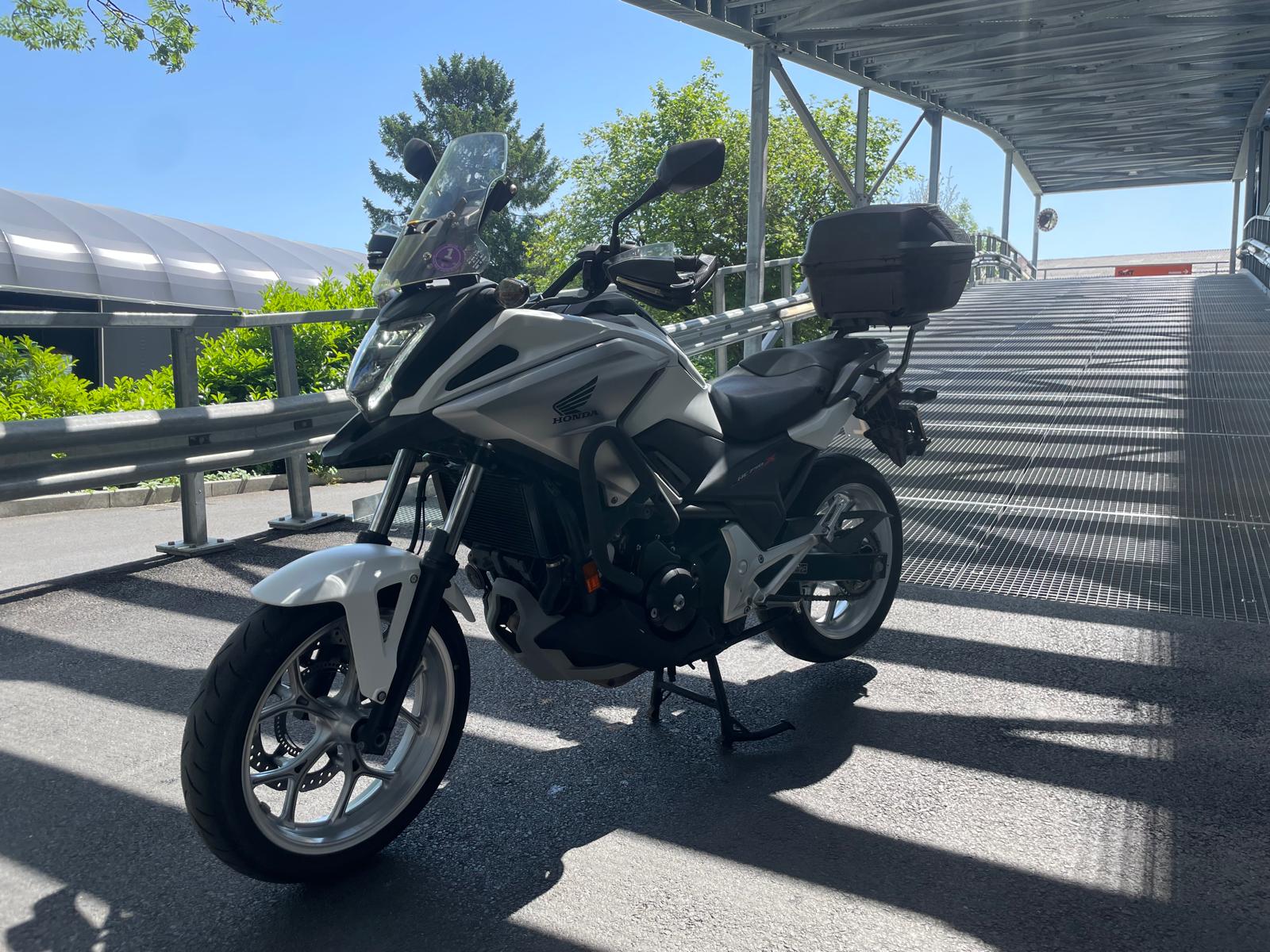 HONDA NC 750 X DTC ABS-image-1