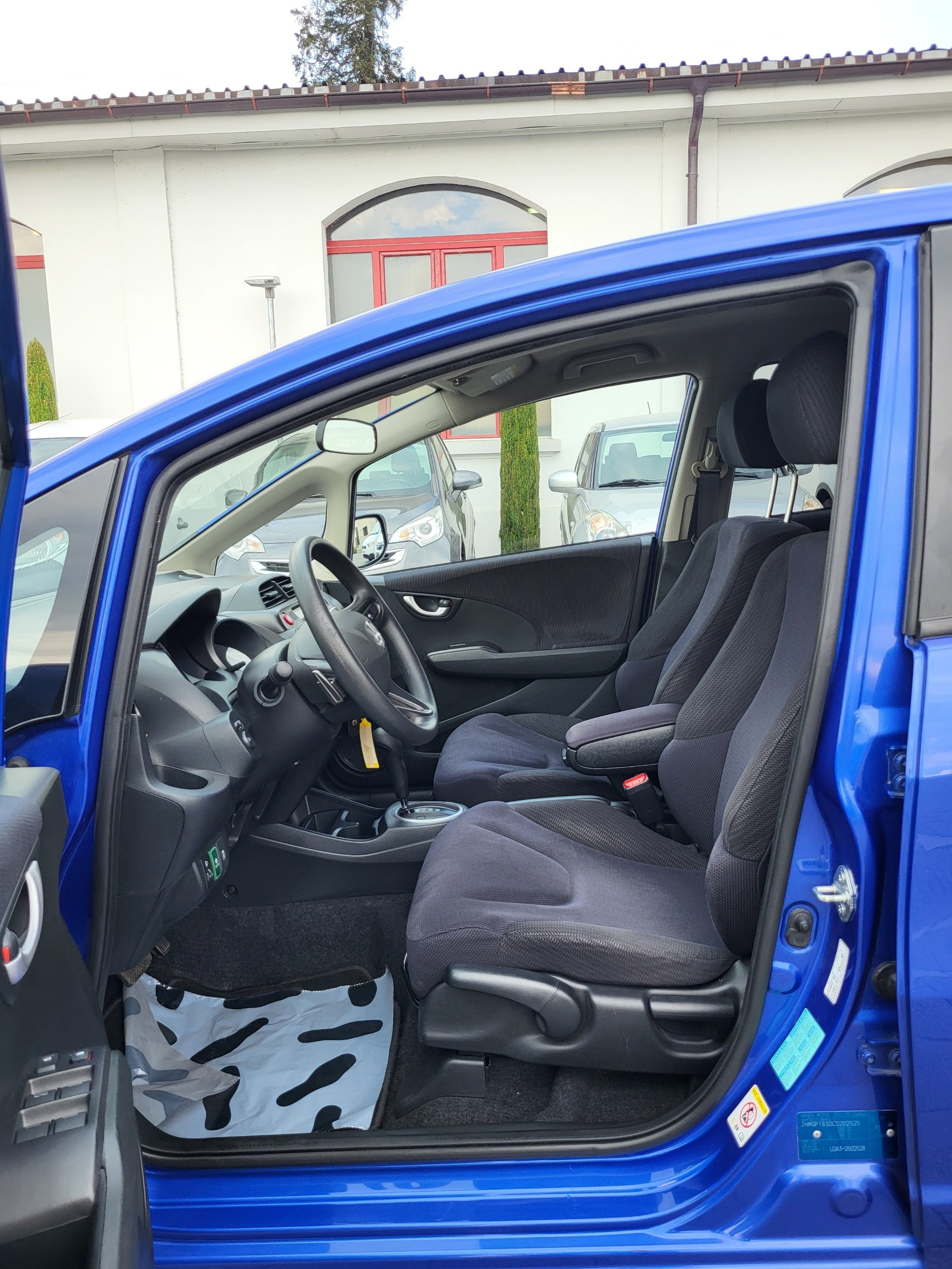 HONDA Jazz 1.3i Hybrid Comfort CVT-image-9