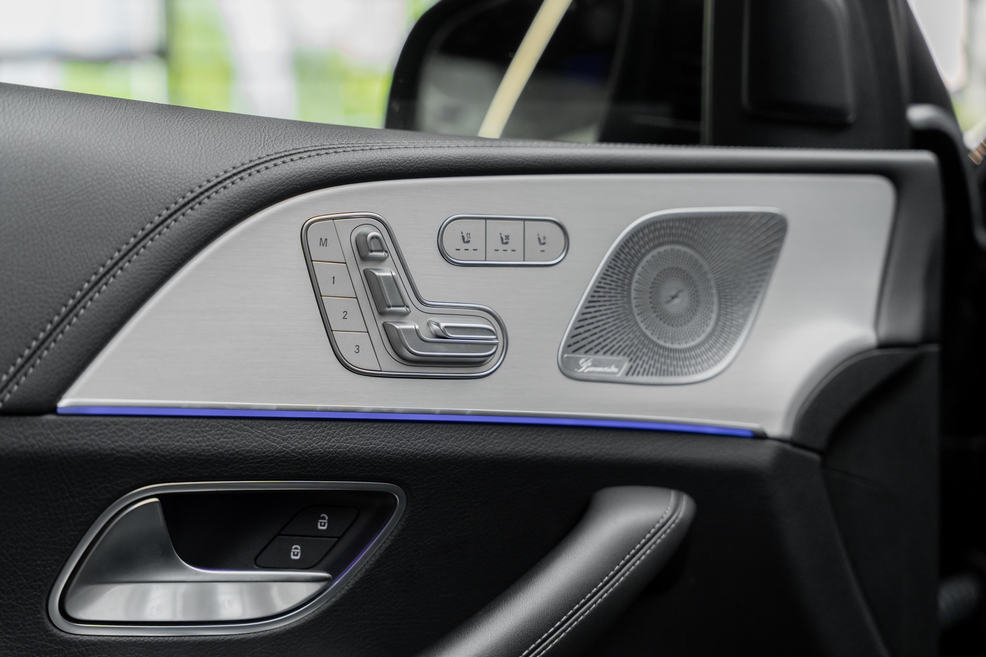 MERCEDES-BENZ GLE 400 d 4Matic AMG Line 9G-Tronic-image-21