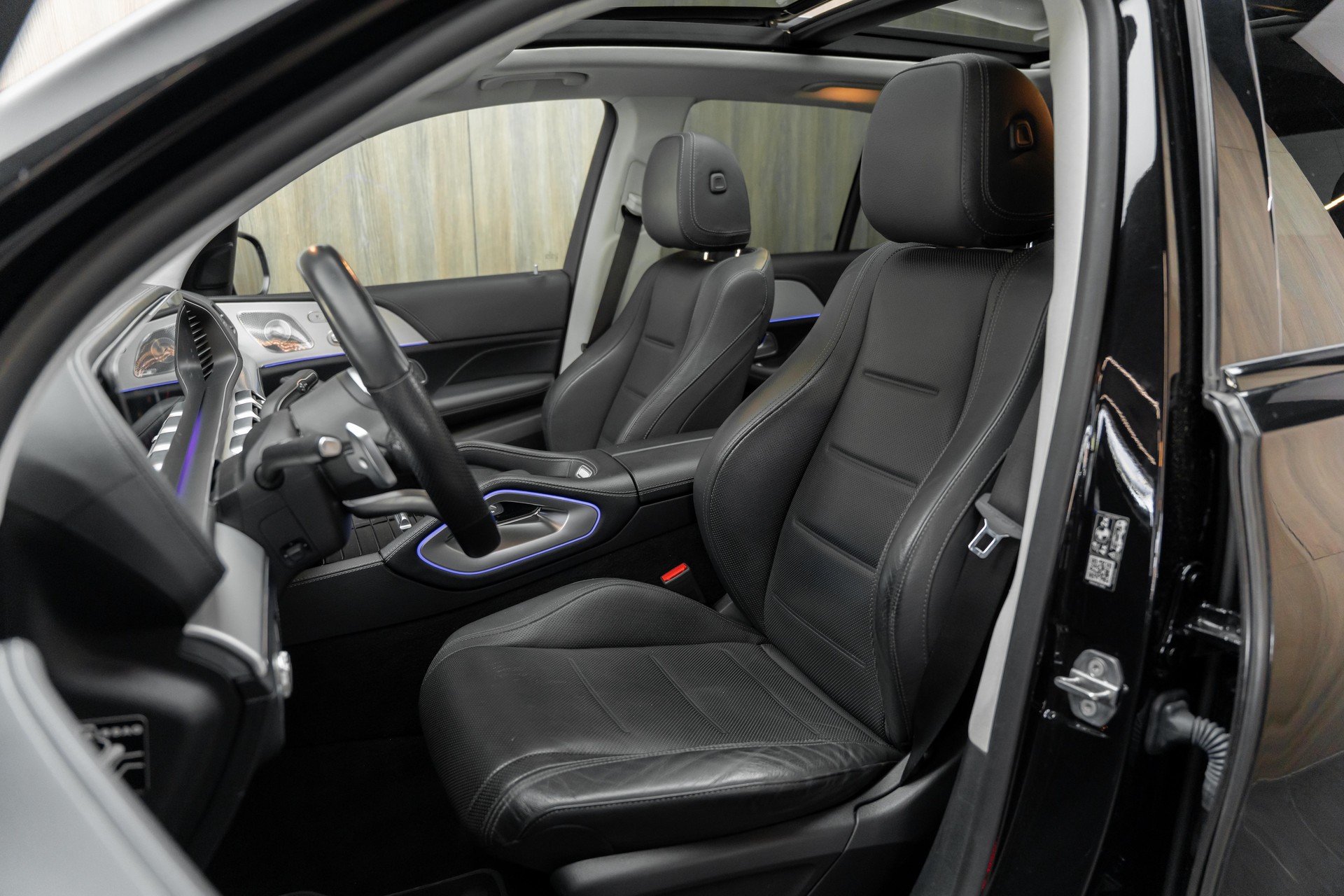 MERCEDES-BENZ GLE 400 d 4Matic AMG Line 9G-Tronic-image-5