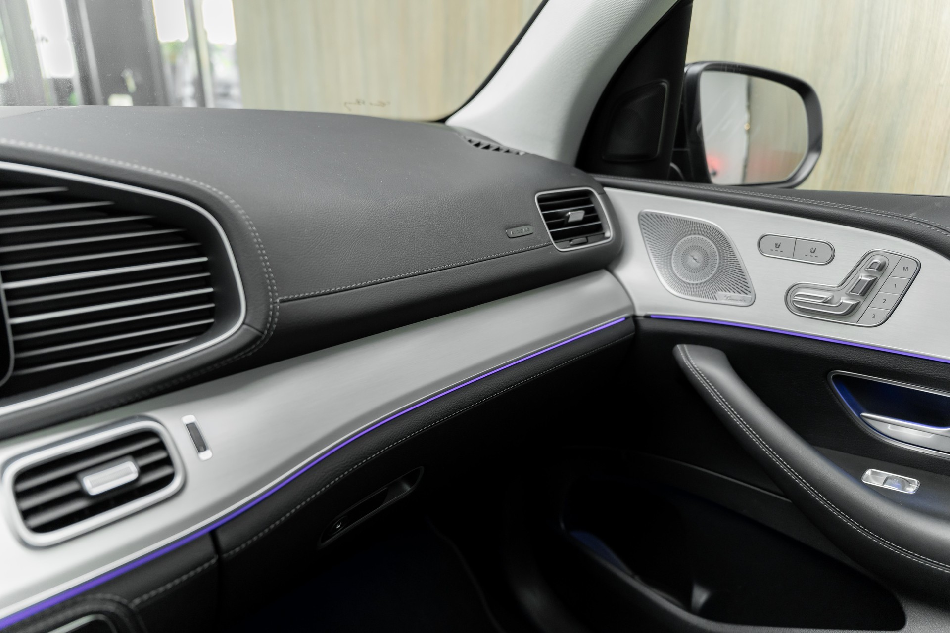 MERCEDES-BENZ GLE 400 d 4Matic AMG Line 9G-Tronic-image-15