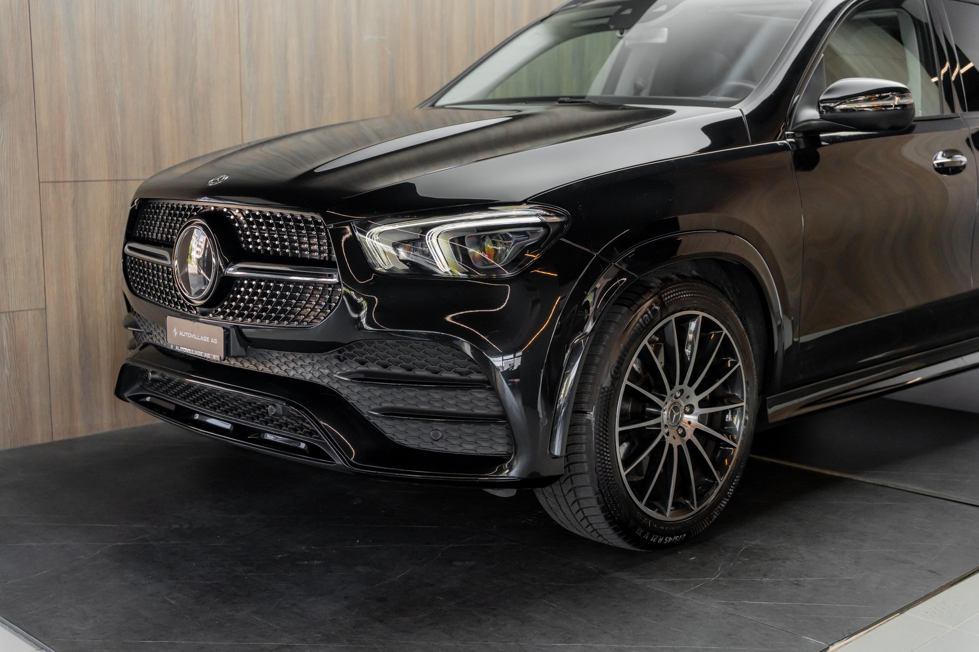 MERCEDES-BENZ GLE 400 d 4Matic AMG Line 9G-Tronic-image-25
