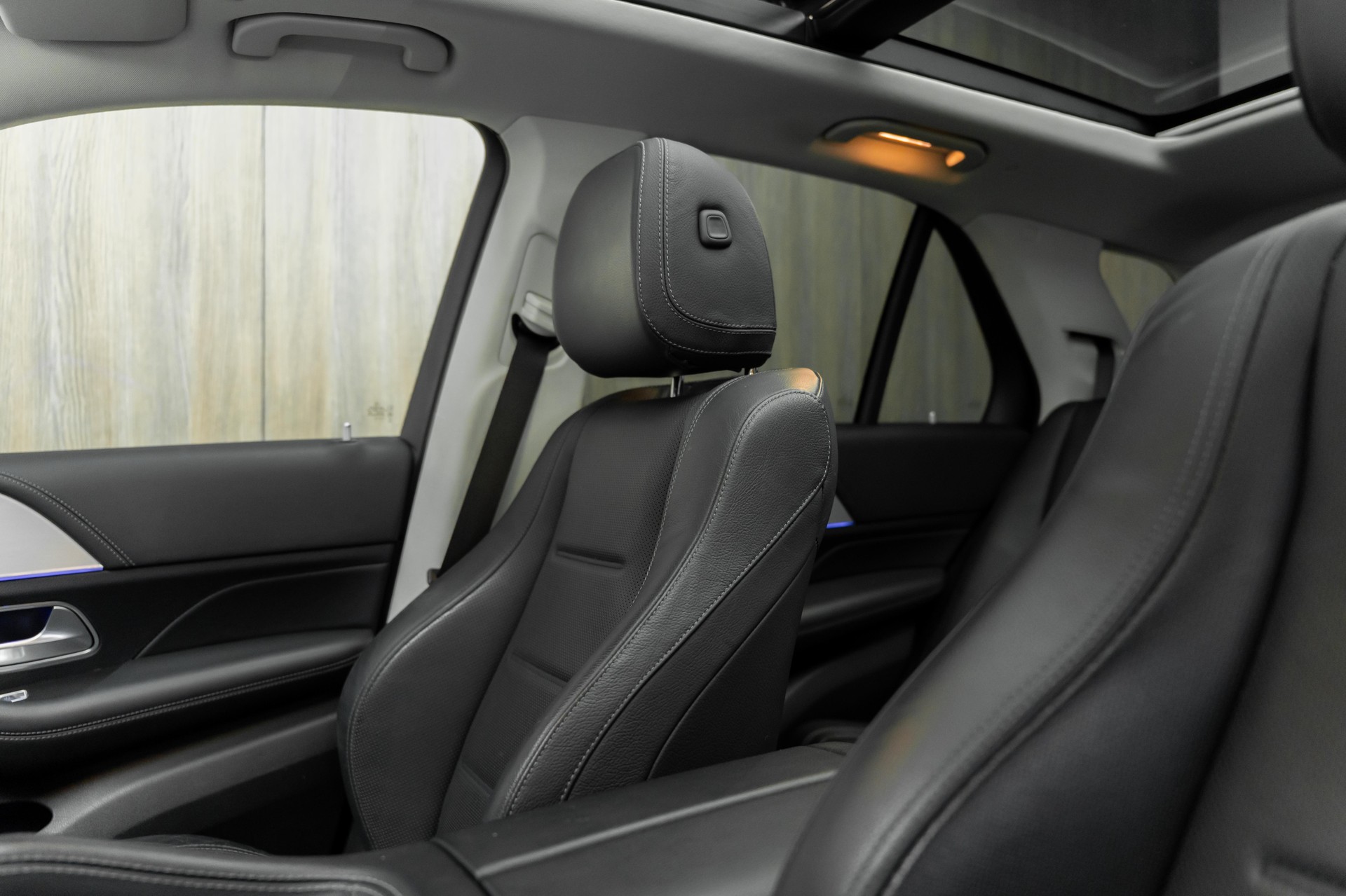 MERCEDES-BENZ GLE 400 d 4Matic AMG Line 9G-Tronic-image-6