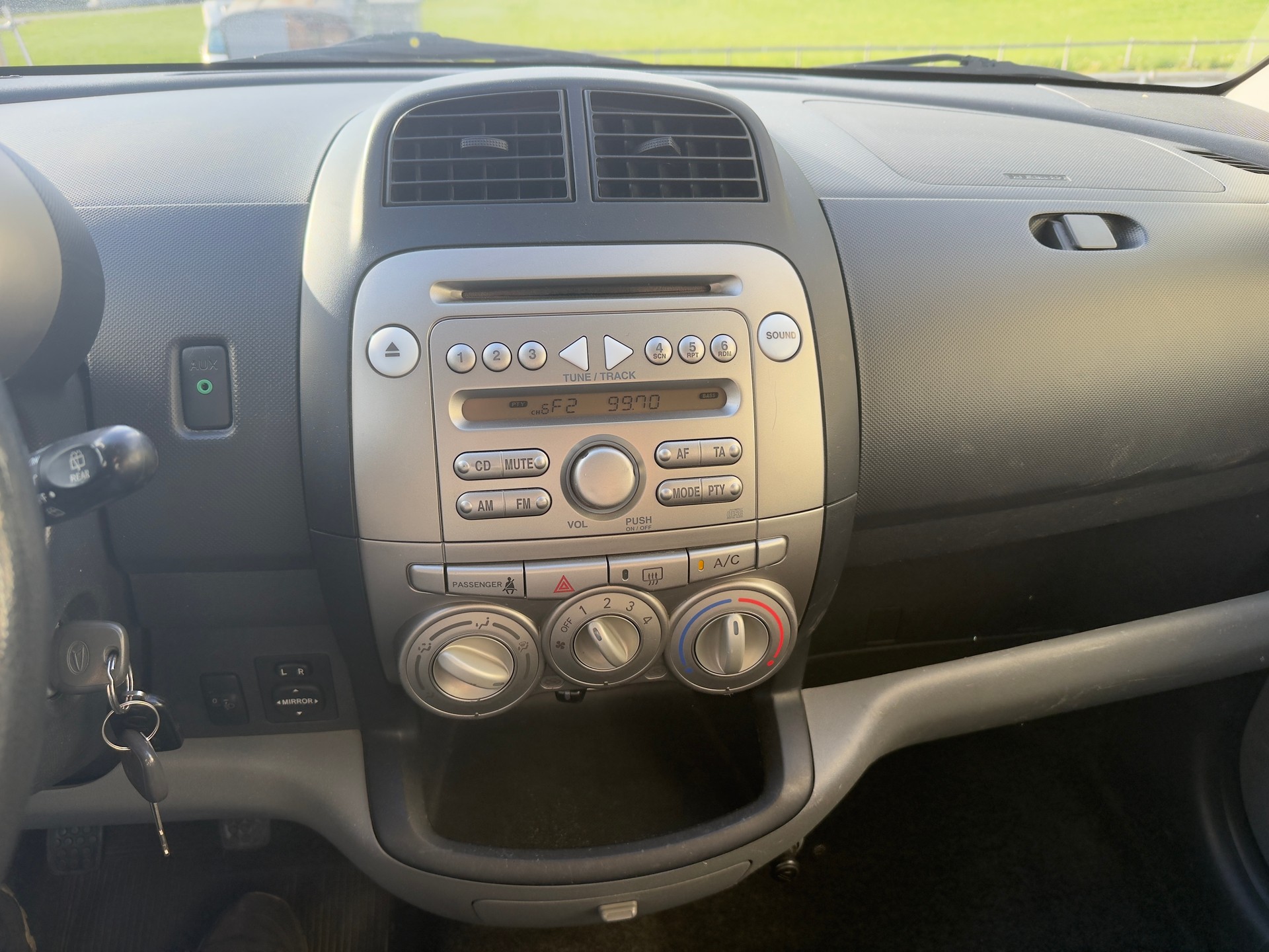 DAIHATSU Sirion 1.3 S eco-4WD-image-5
