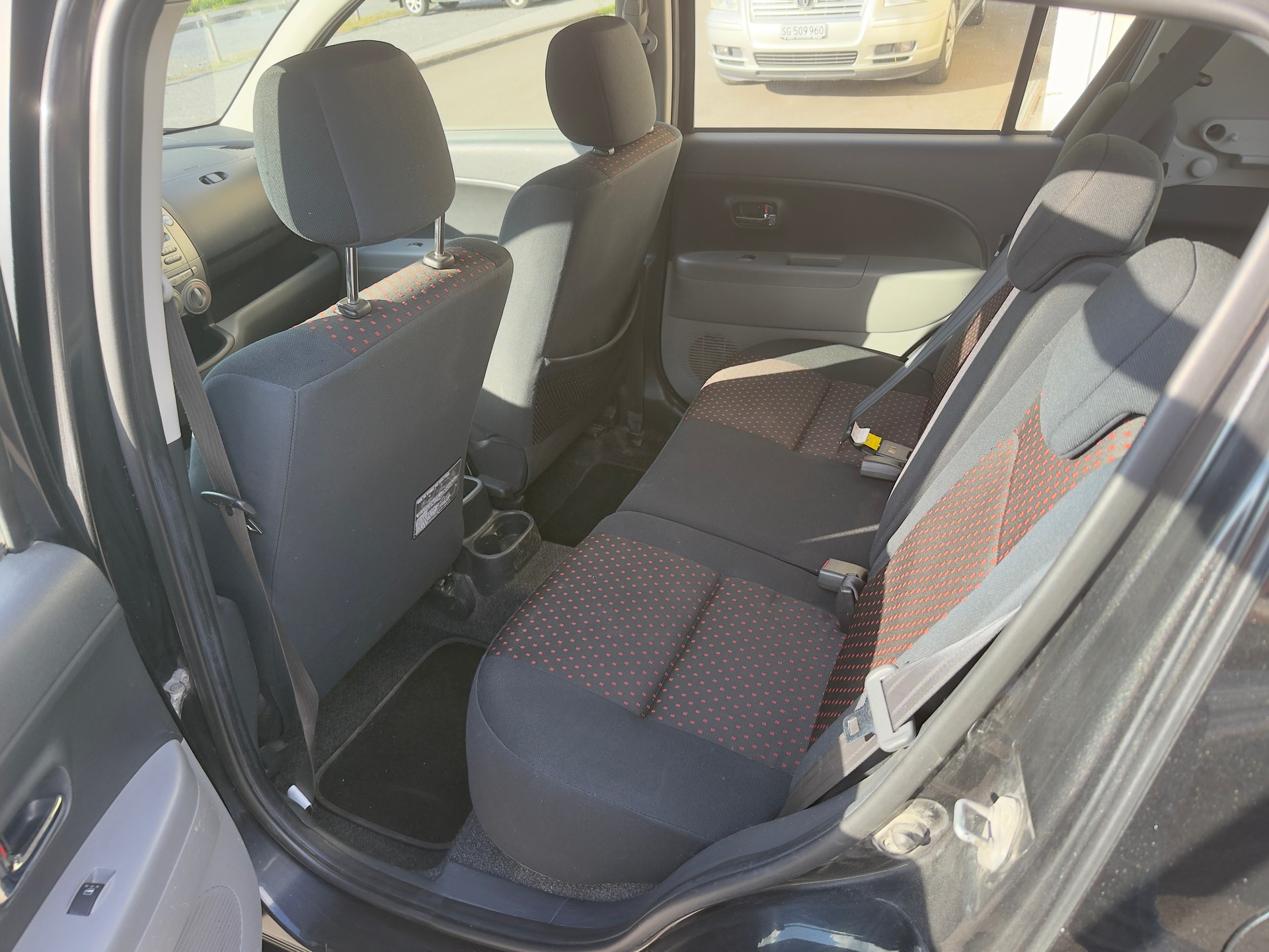 DAIHATSU Sirion 1.3 S eco-4WD-image-8