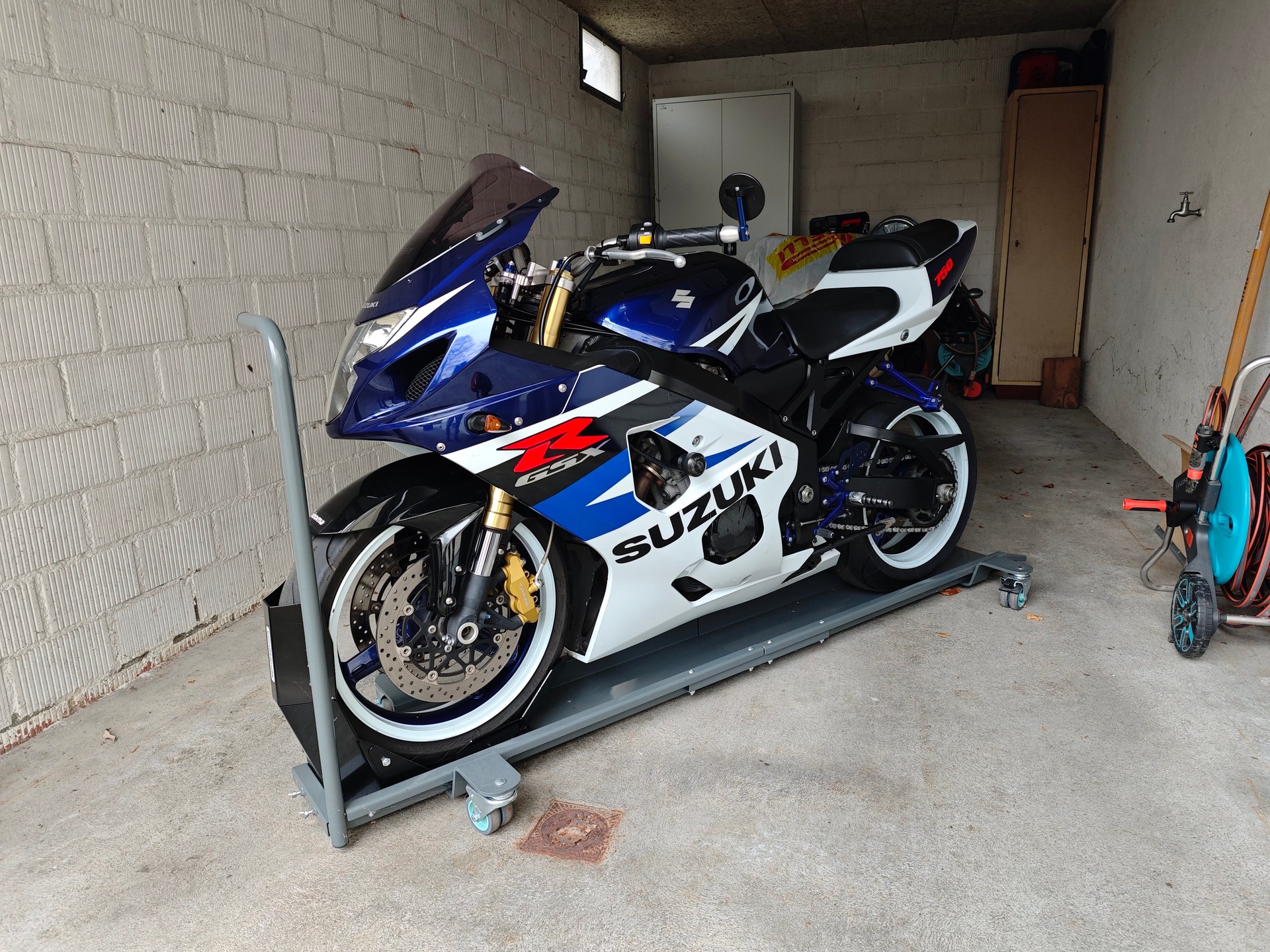 SUZUKI GSX-R 750 K4/K5-image-3