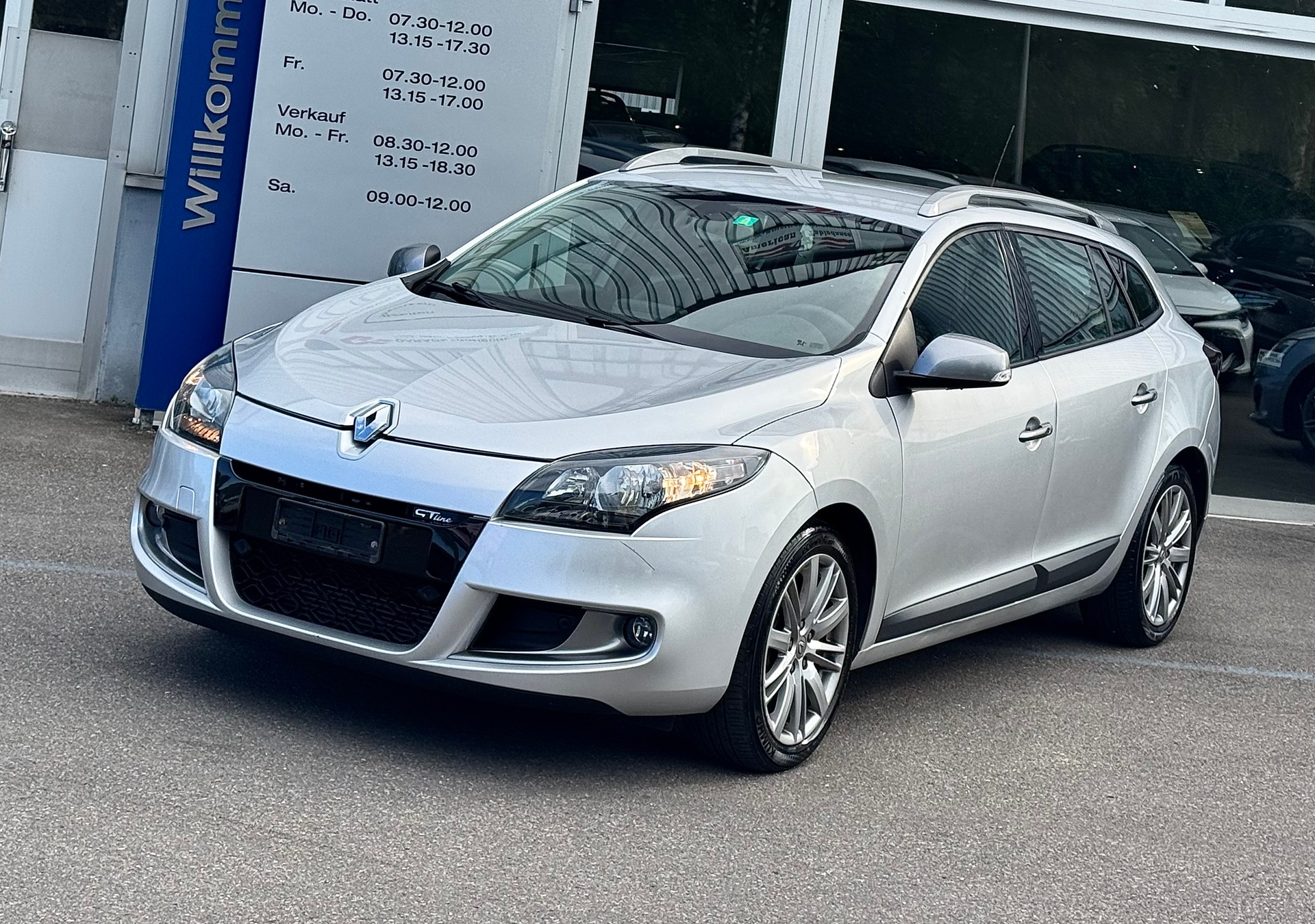 RENAULT Mégane Grandtour 1.4 16V Turbo Bose