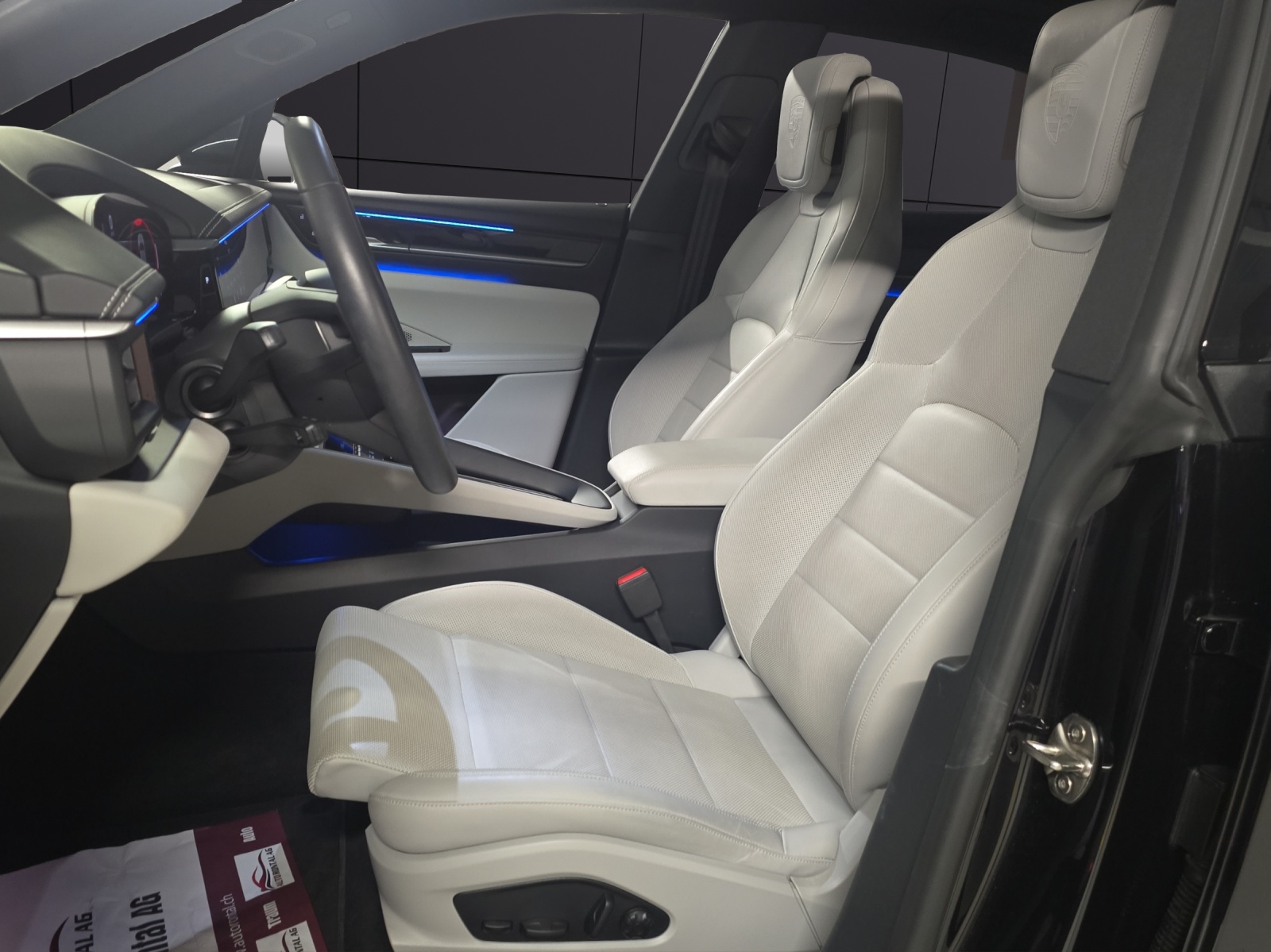 PORSCHE Macan 4 100kWh-image-8