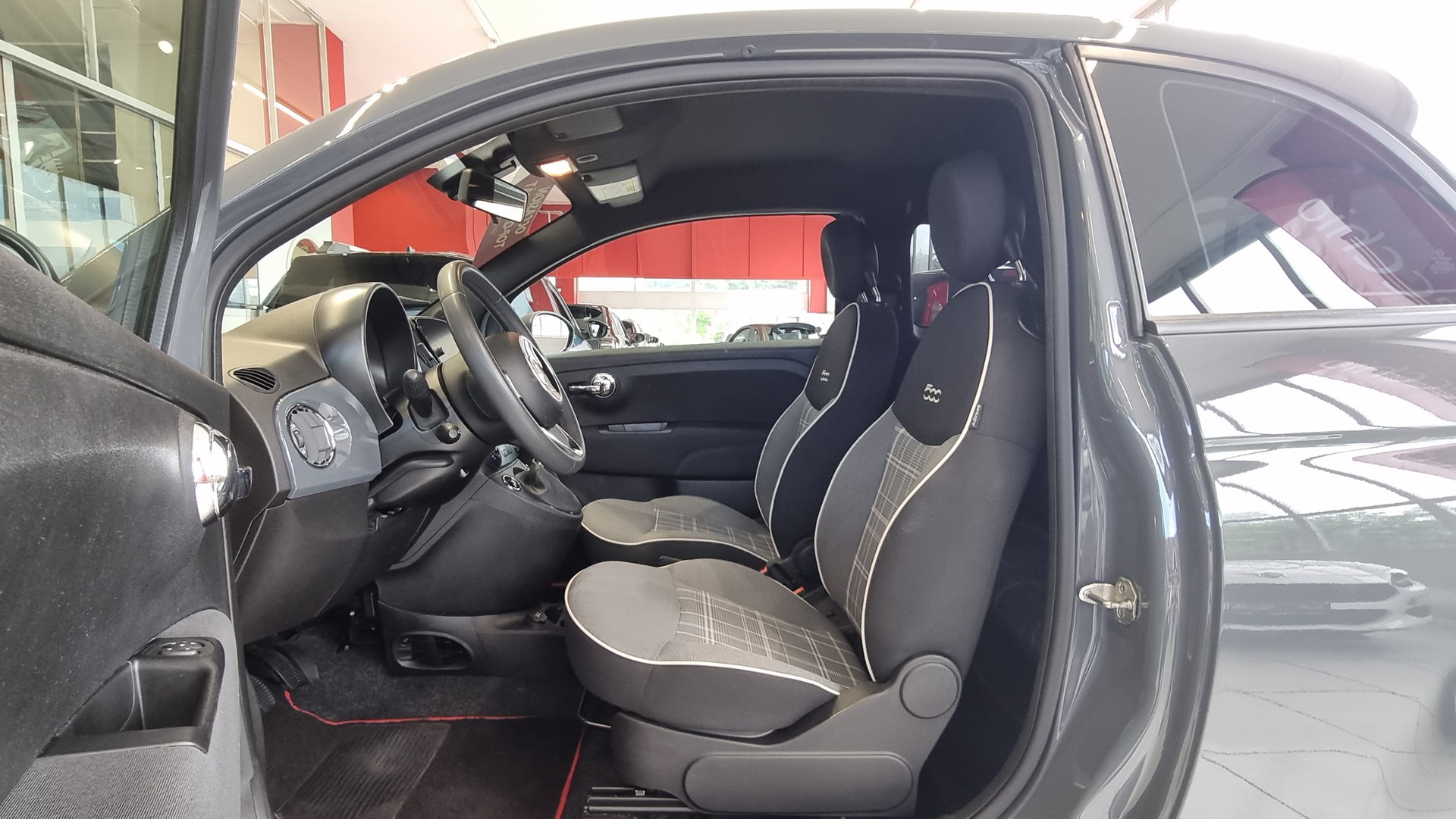 FIAT 500 1.0 Hybrid Lounge-image-12
