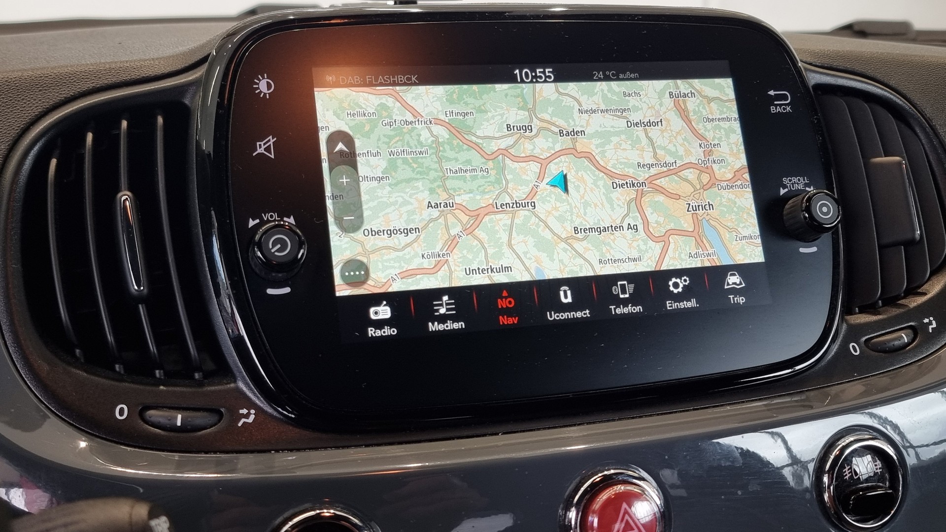 FIAT 500 1.0 Hybrid Lounge-image-9