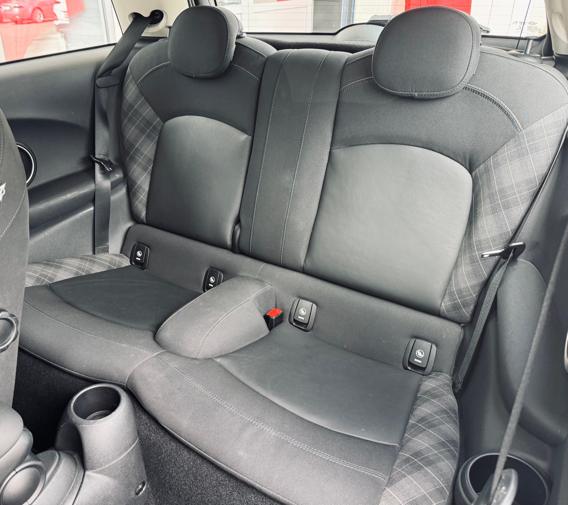 MINI Cooper S-image-8