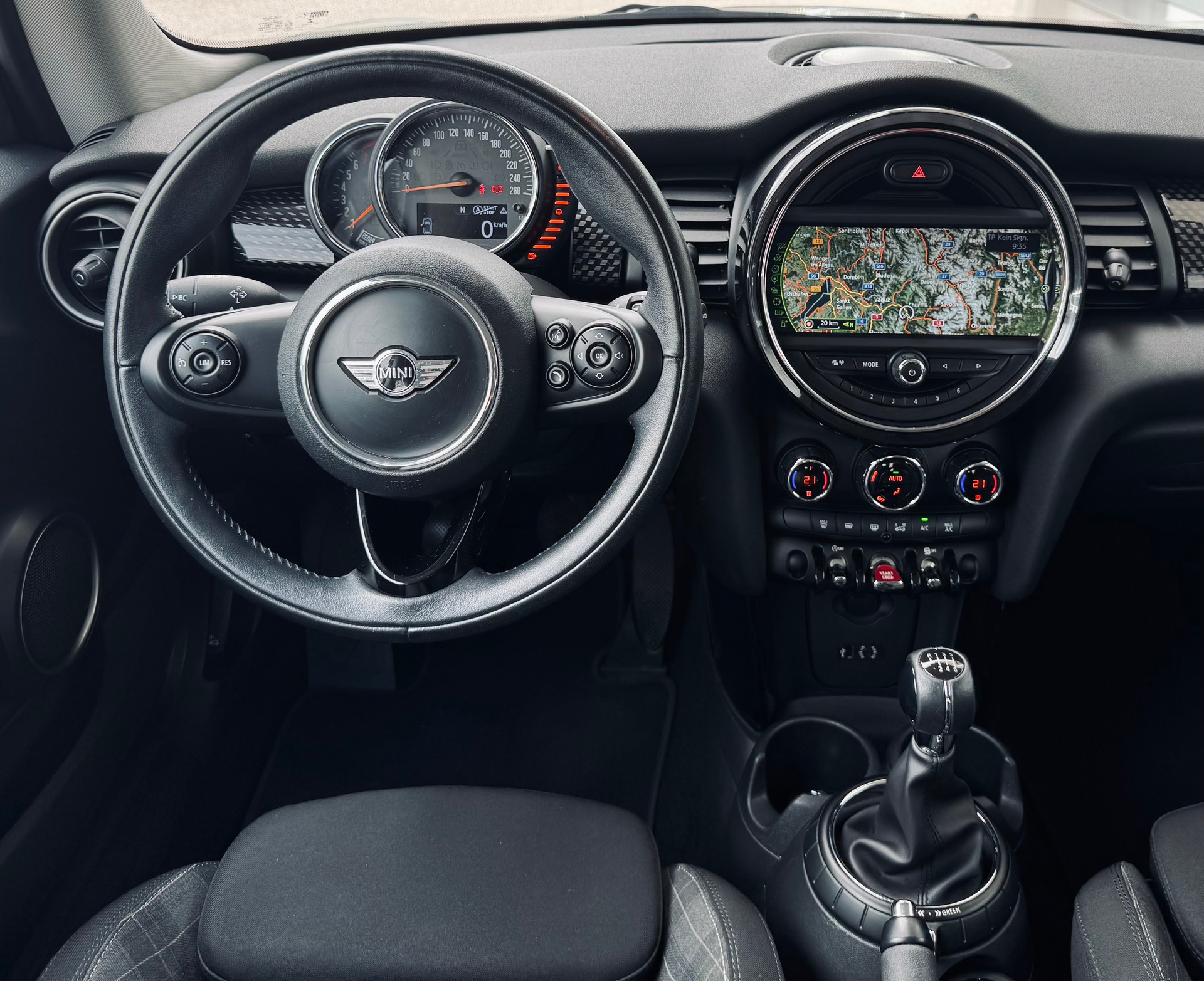 MINI Cooper S-image-11
