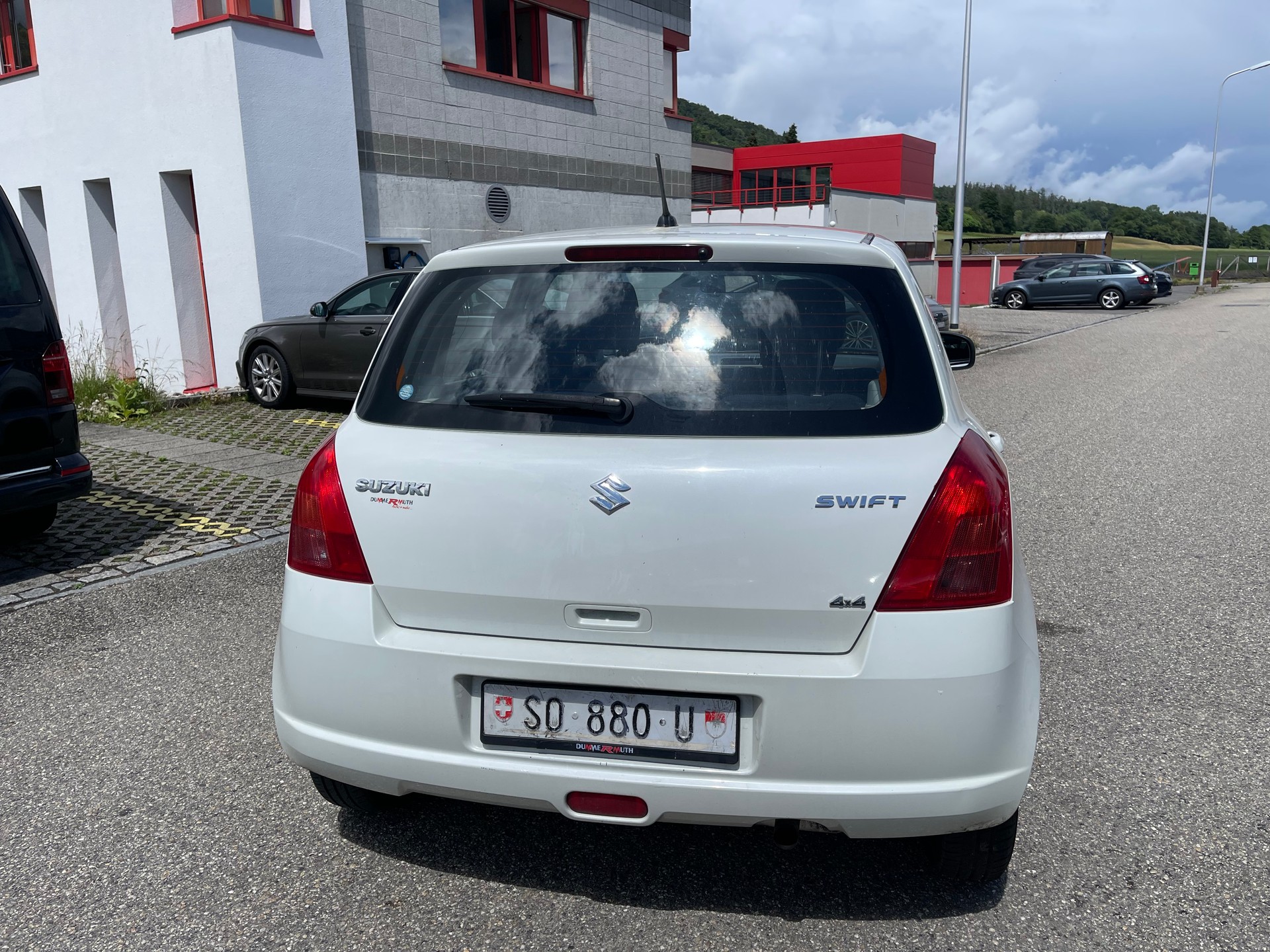 SUZUKI Swift 1.3i 16V GL Top 4x4-image-4