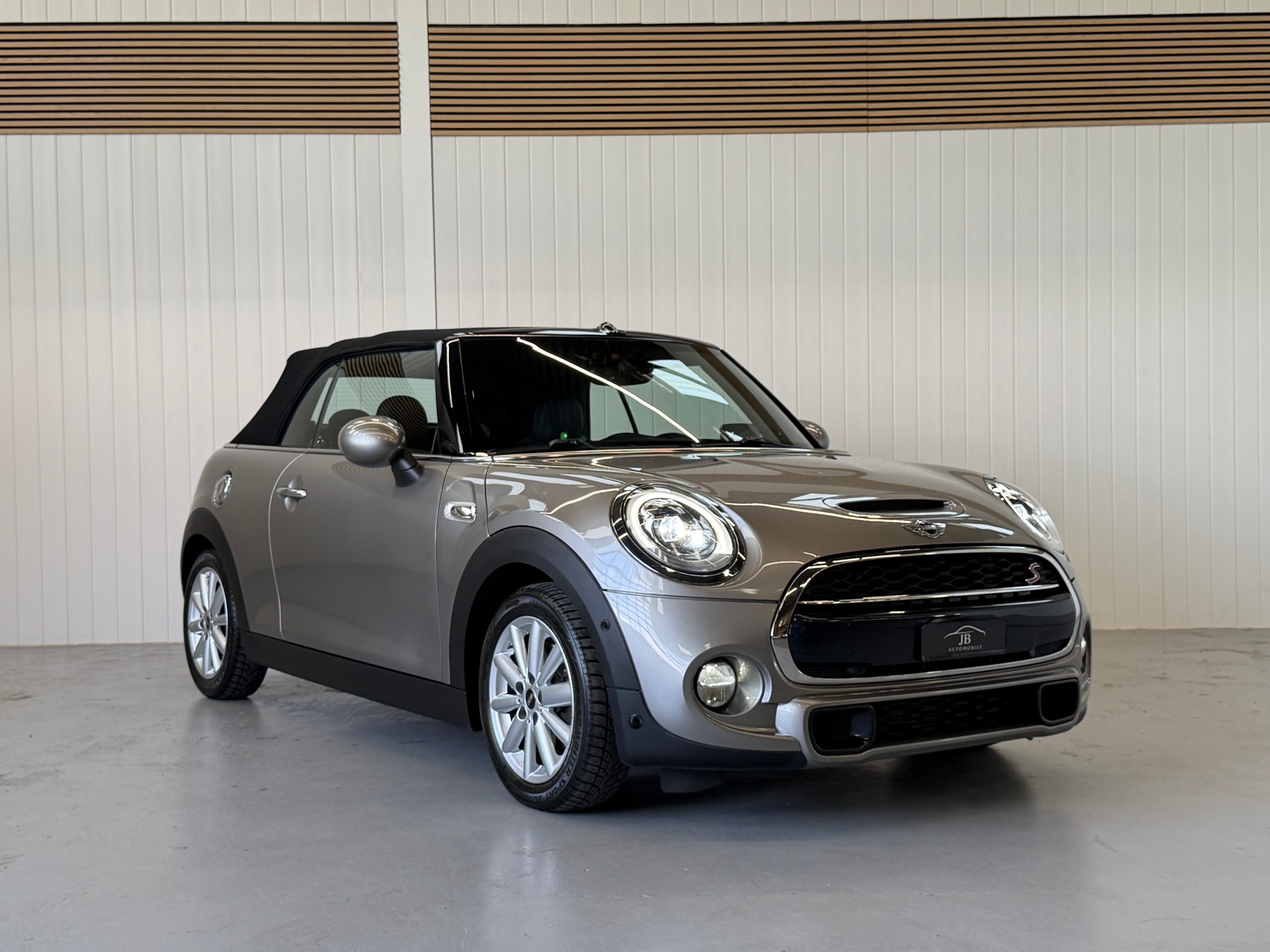 MINI Cooper S Cabriolet Steptronic-image-13