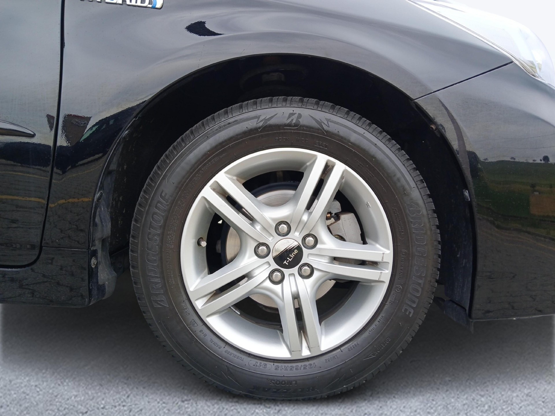 TOYOTA Prius 1.8 VVTi HSD Sol Premium-image-15