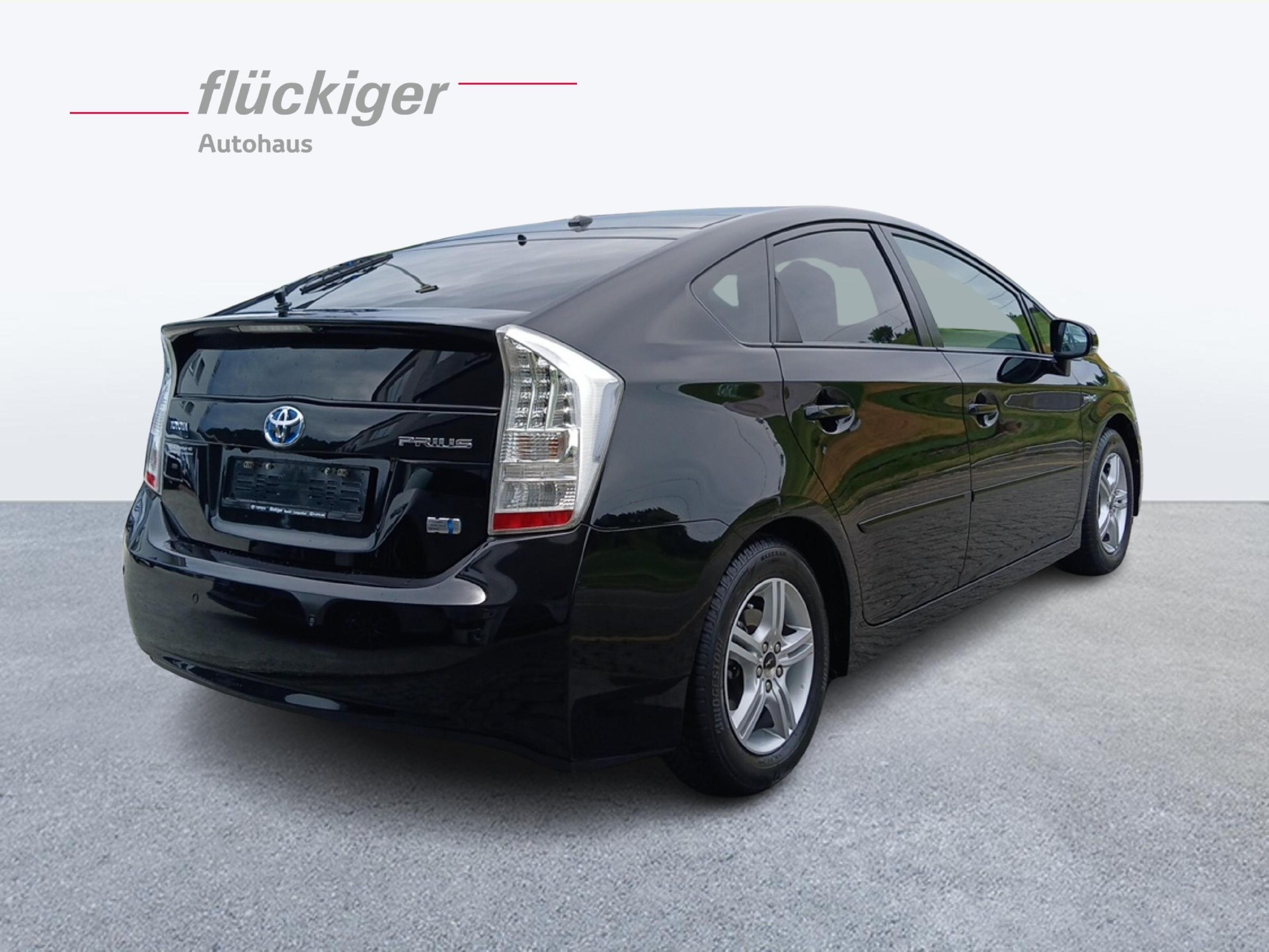 TOYOTA Prius 1.8 VVTi HSD Sol Premium-image-4
