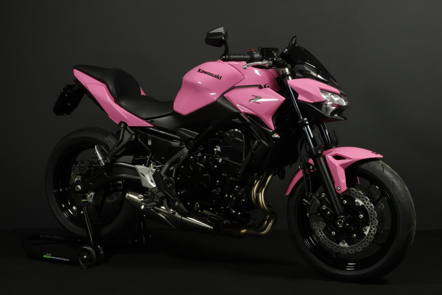 KAWASAKI Z 650 (50/35 KW) *Barbie Edition* Level 2-image-2