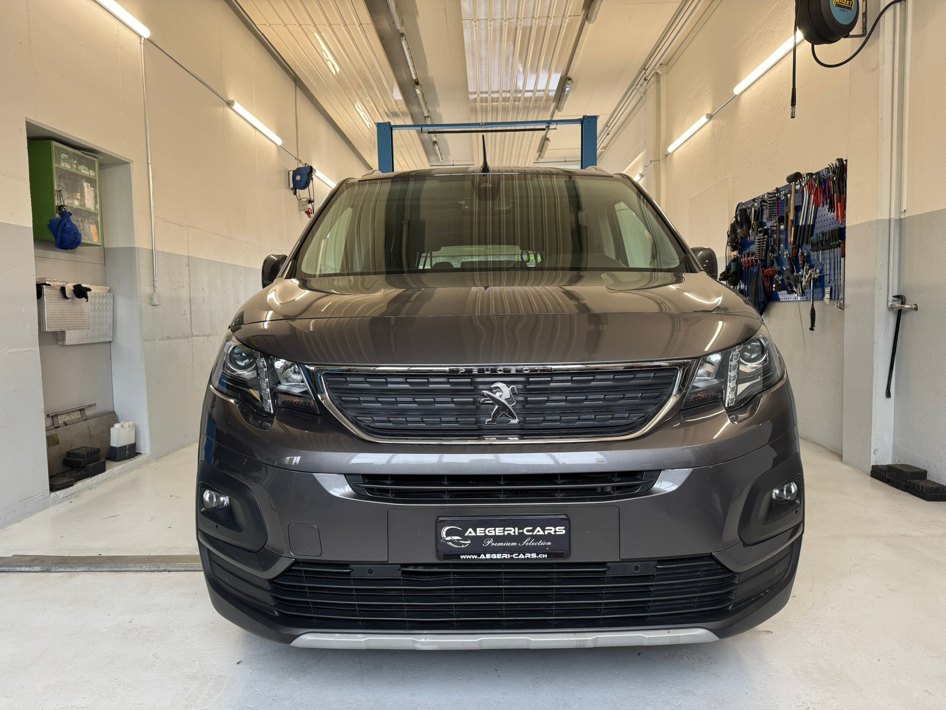 PEUGEOT Rifter Long 1.5 BlueHDi 7PL Active EAT8-showroom-element-1