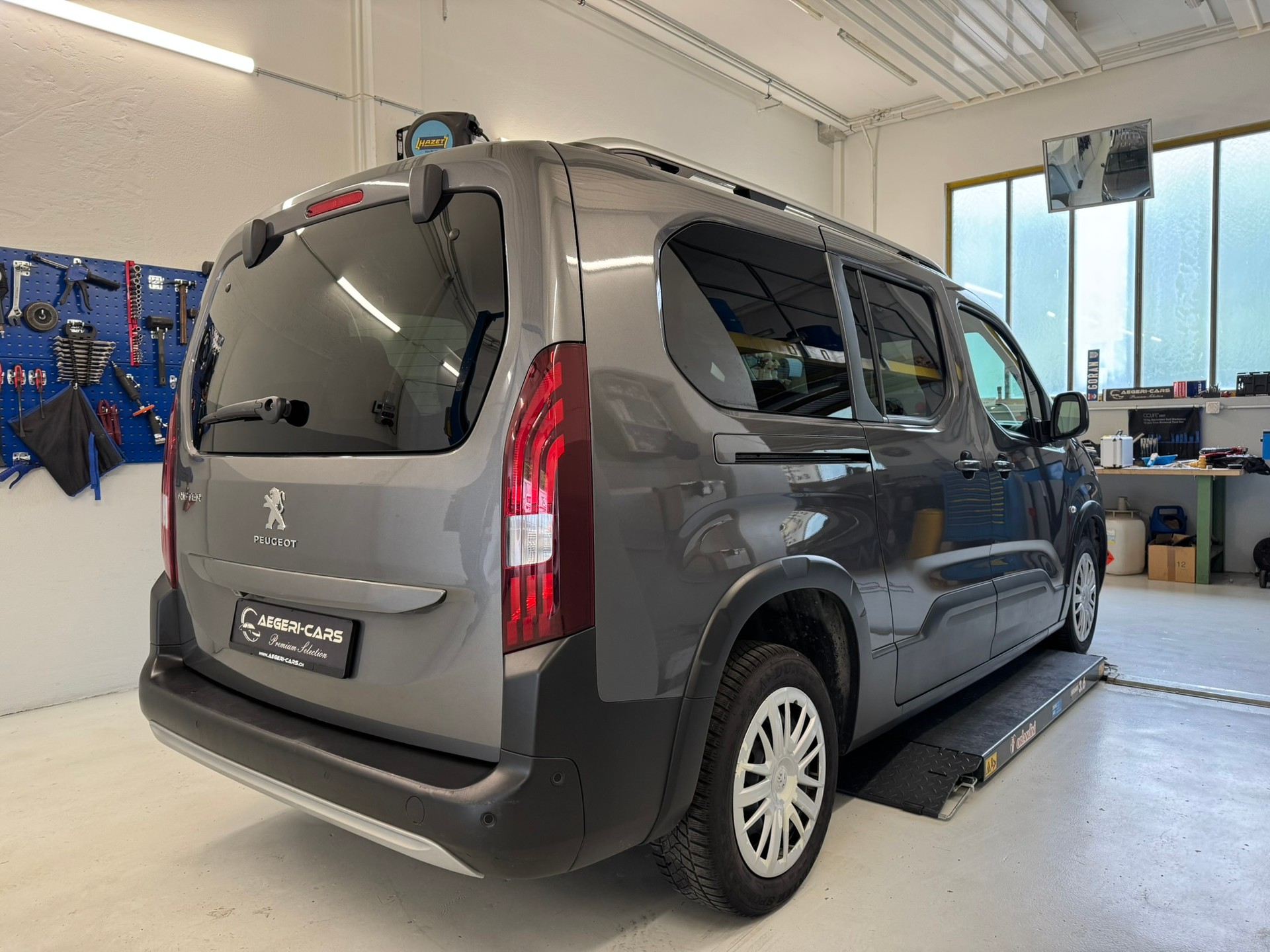 PEUGEOT Rifter Long 1.5 BlueHDi 7PL Active EAT8-showroom-element-3