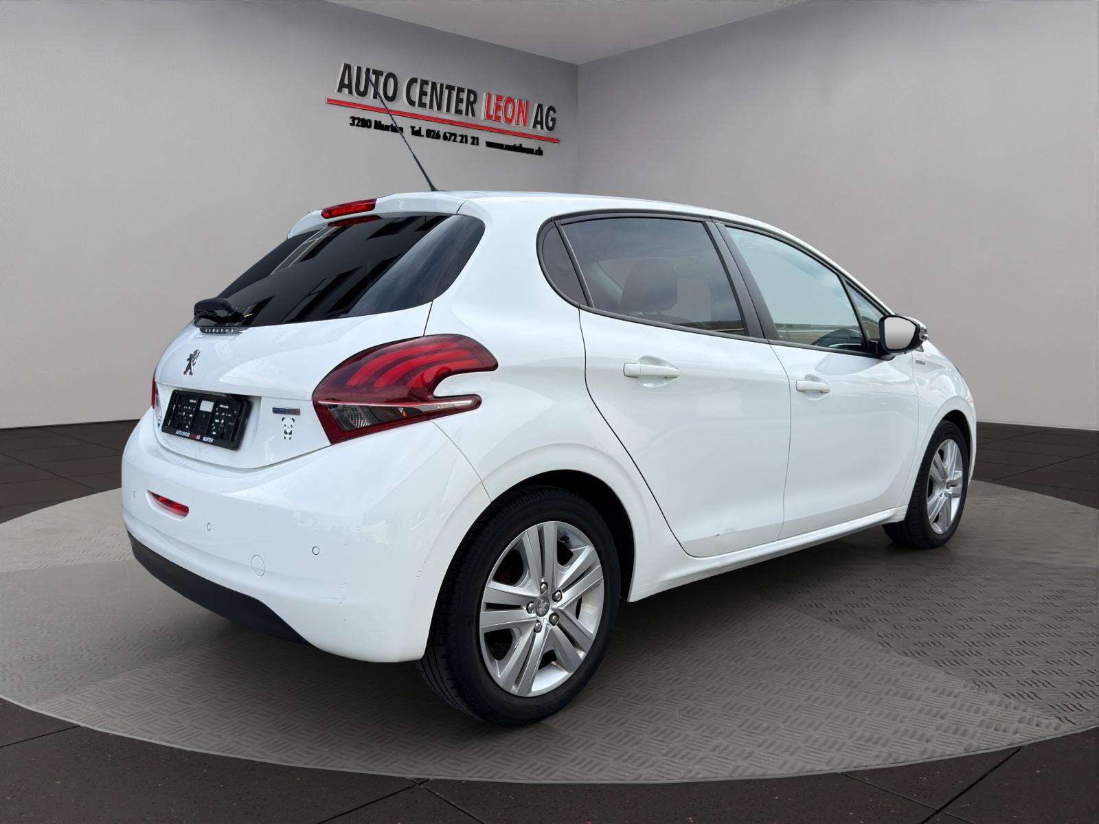 PEUGEOT 208 1.2 PureTech Access-image-5