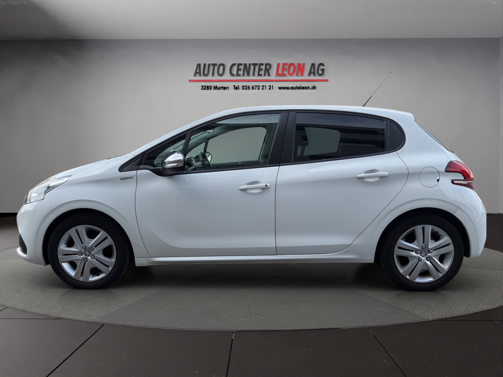 PEUGEOT 208 1.2 PureTech Access-showroom-element-2