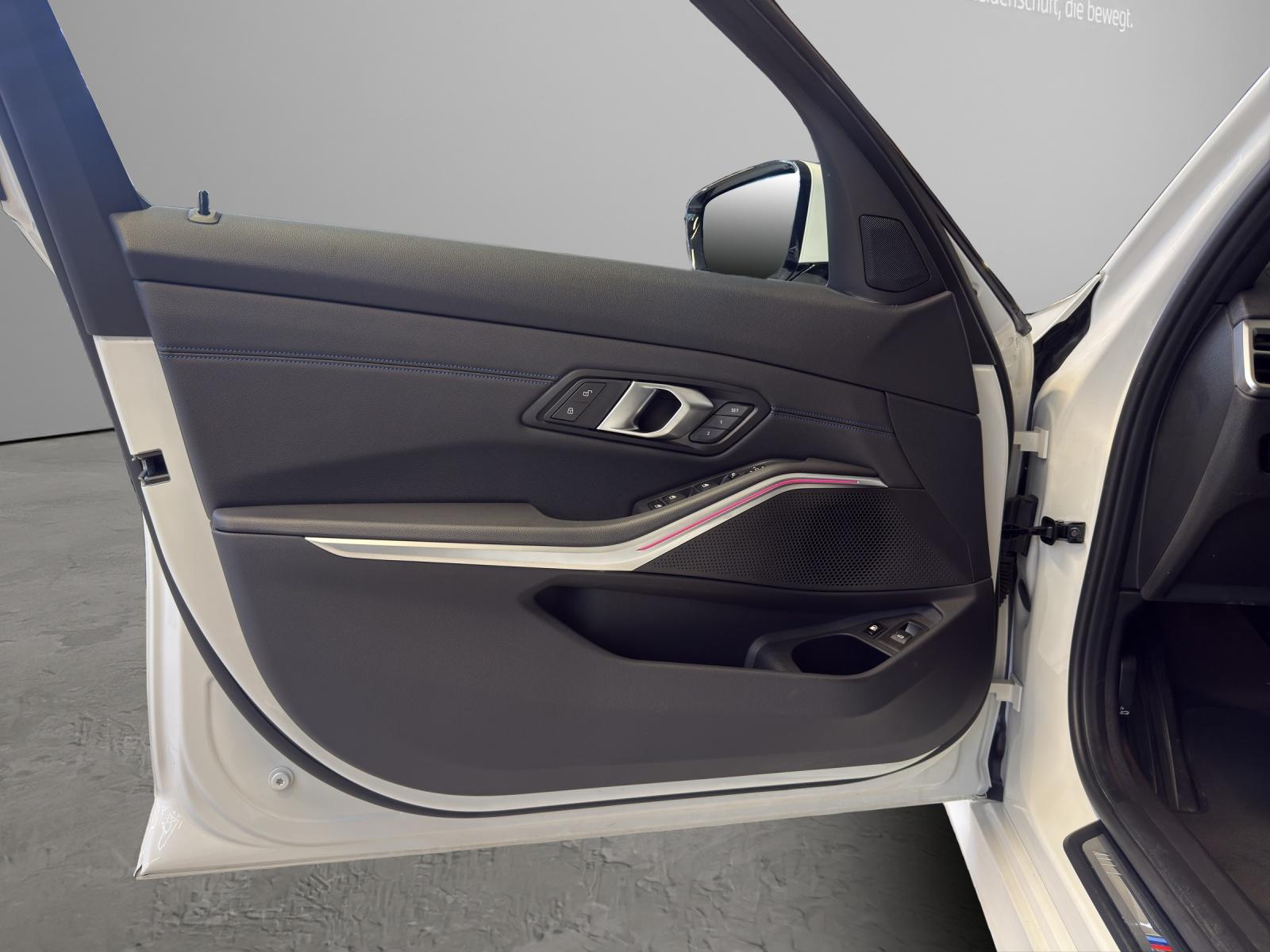BMW 330e xDrive Touring M-SportPaket-image-9