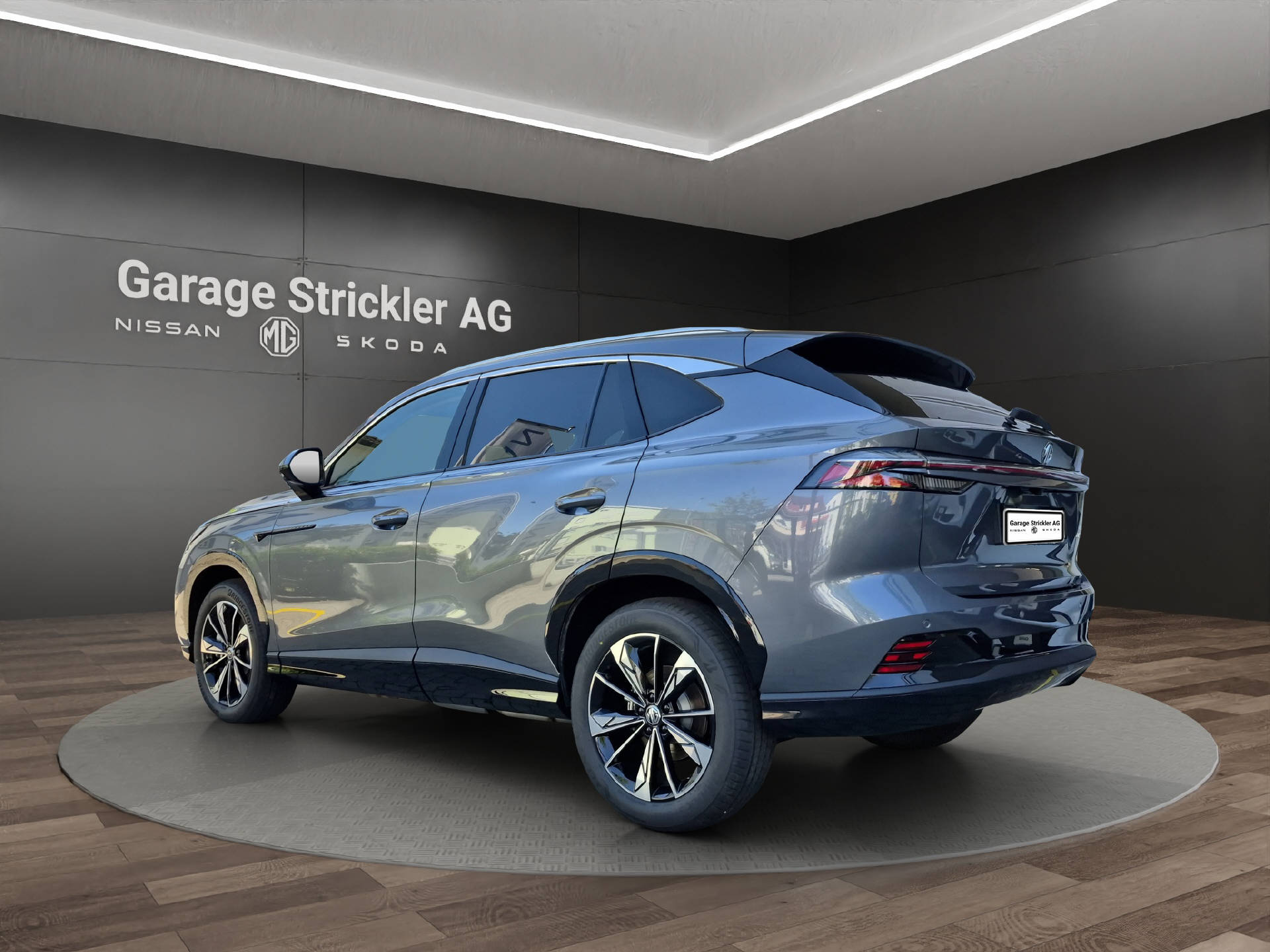 MG HS 1.5 Hybrid Luxury-showroom-element-2