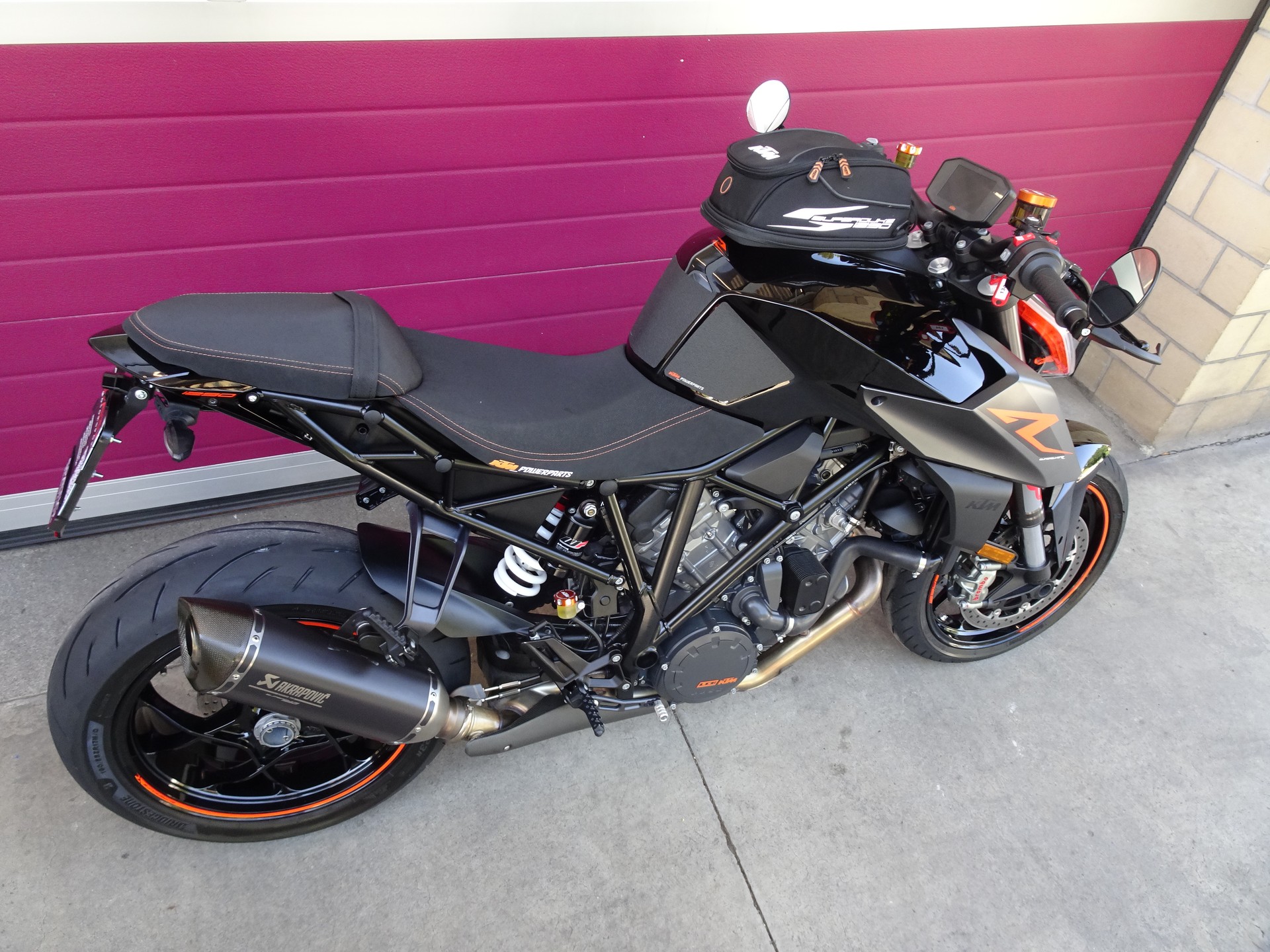 KTM 1290 Super Duke R-image-14