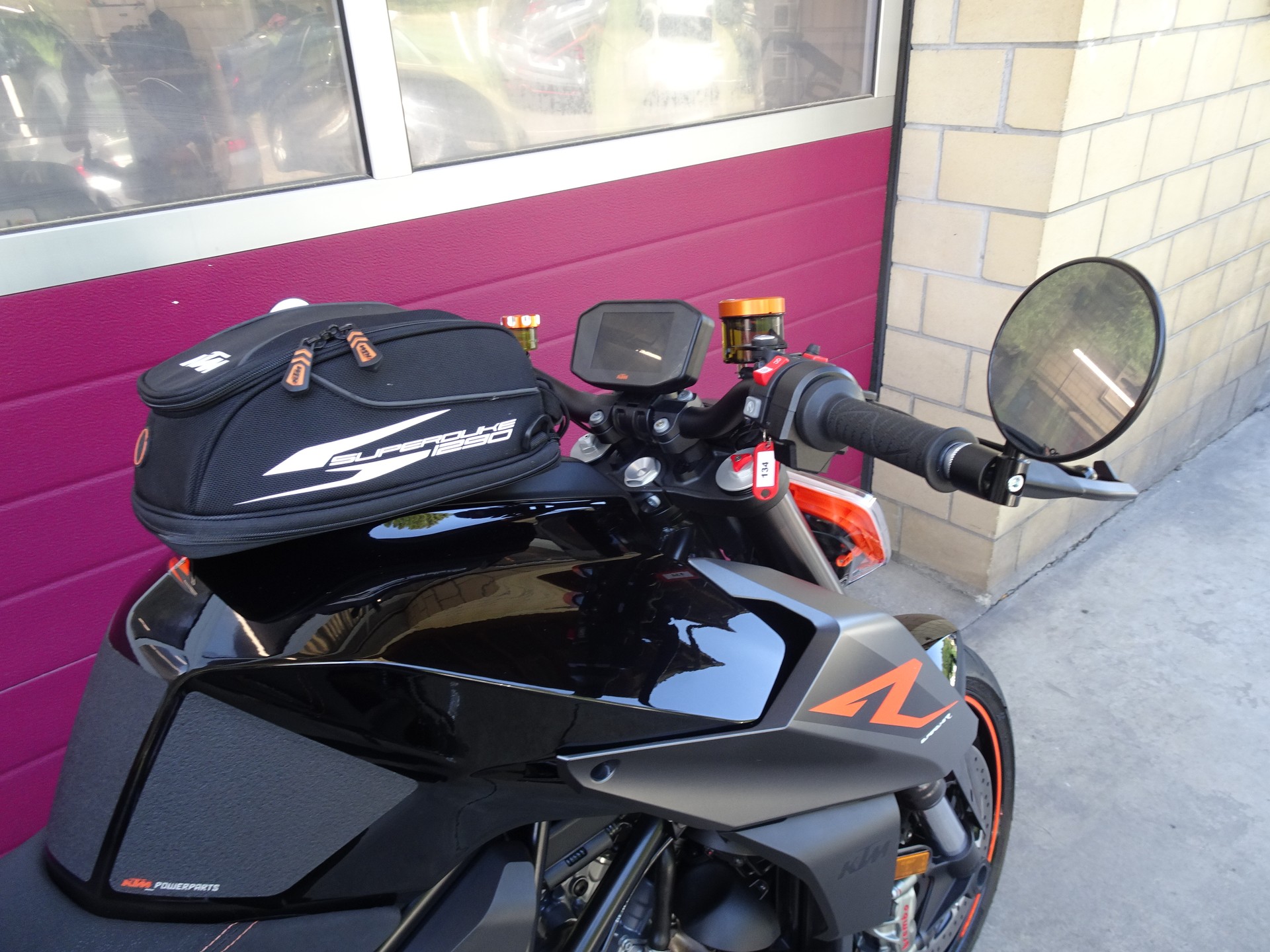 KTM 1290 Super Duke R-image-4