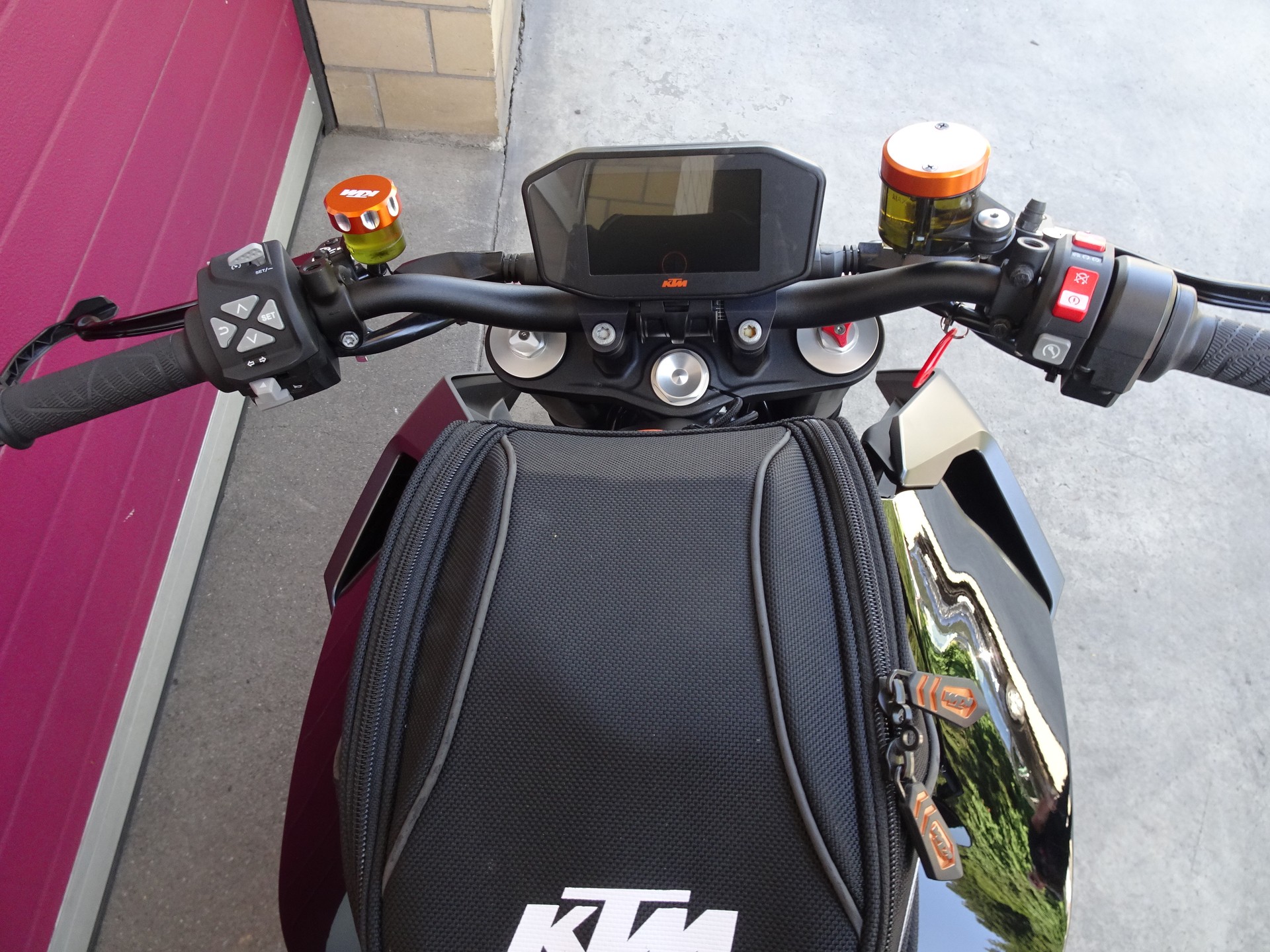 KTM 1290 Super Duke R-image-5
