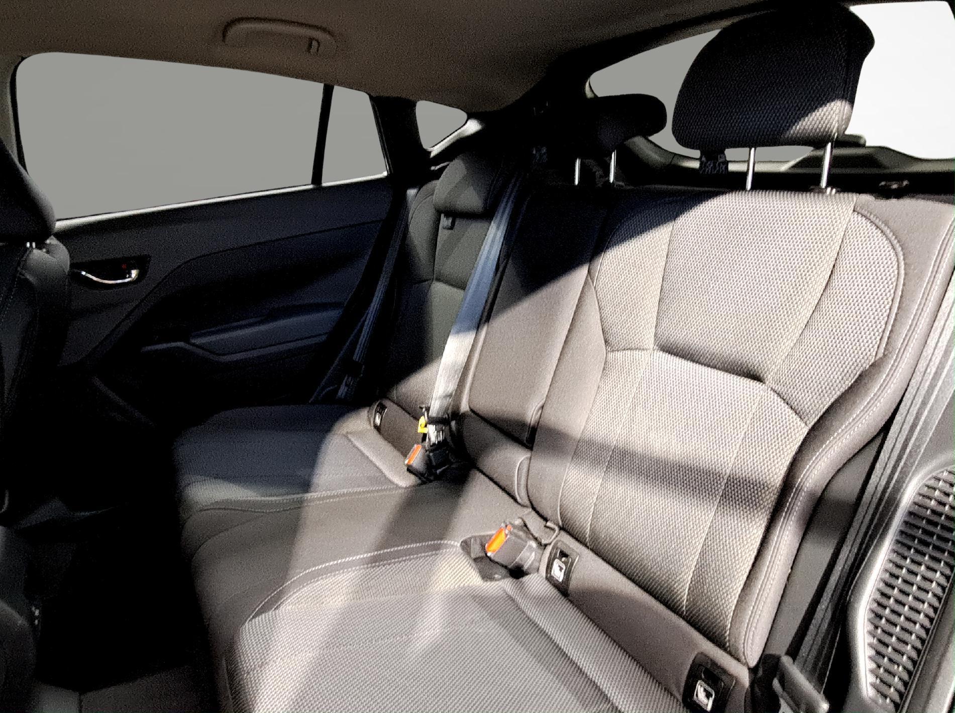 SUBARU Crosstrek 2.0i e-Boxer Swiss Plus-image-10