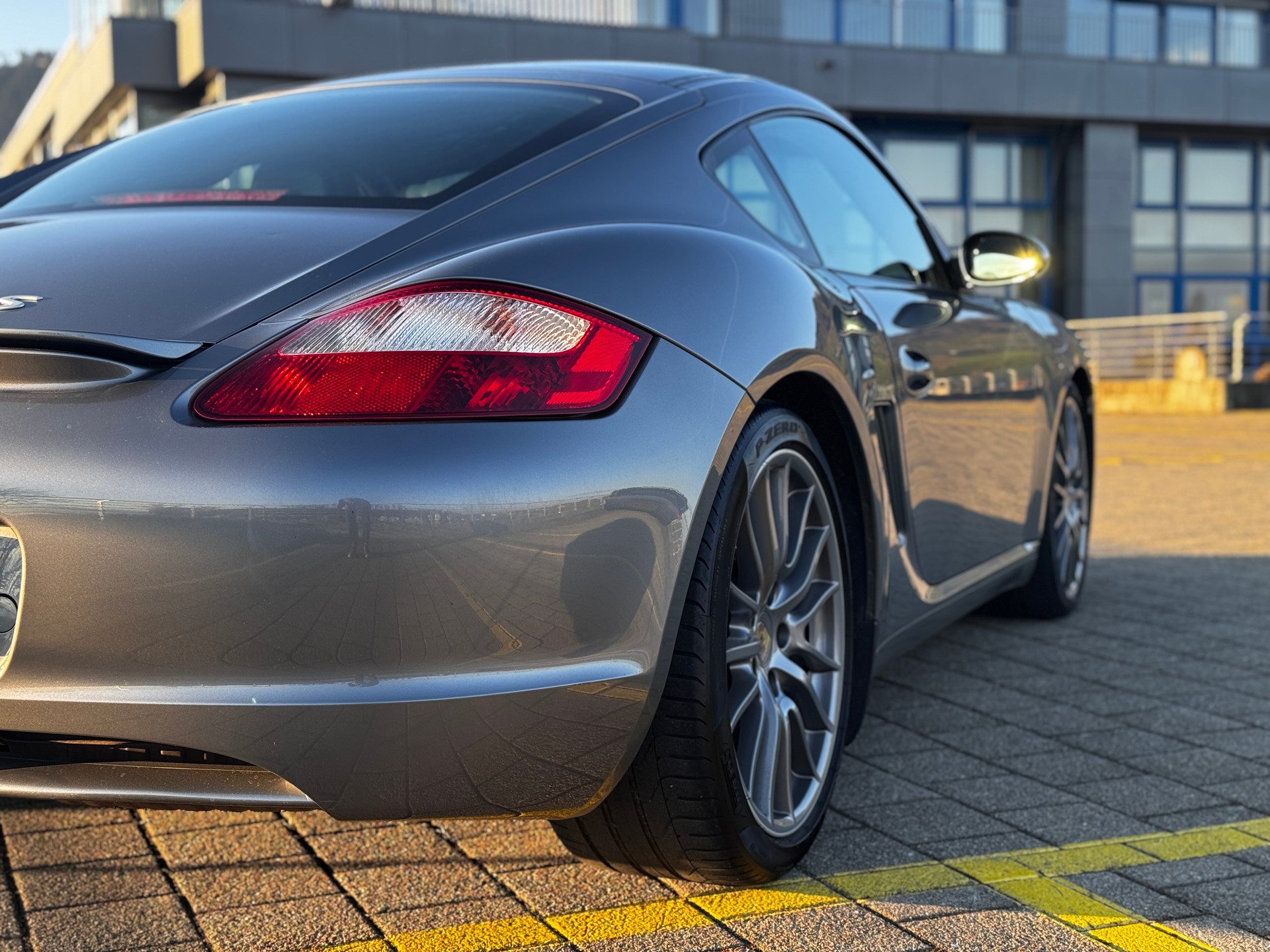PORSCHE Cayman S 3.4-showroom-element-3