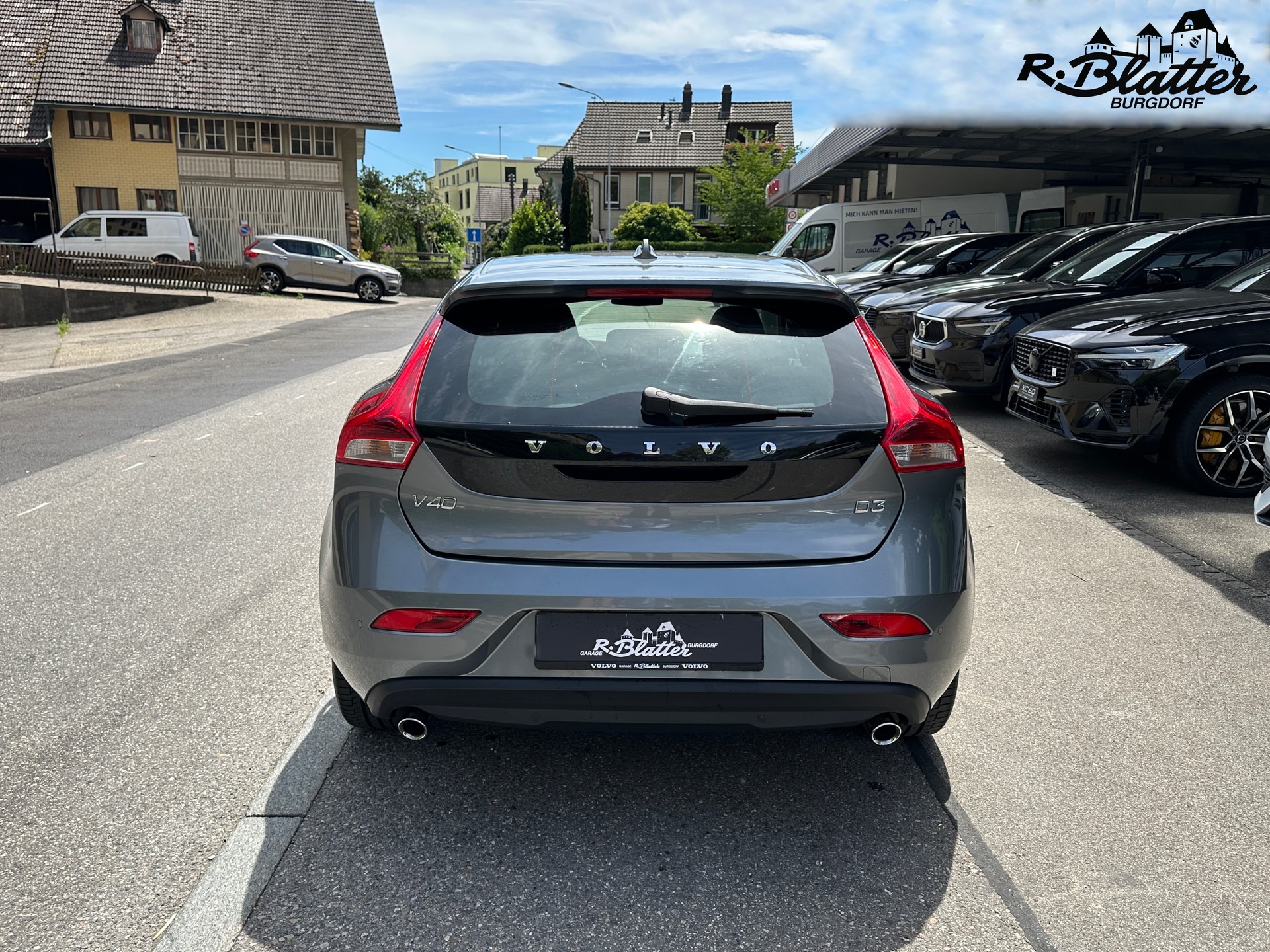 VOLVO V40 D3 Summum Geartronic-image-4