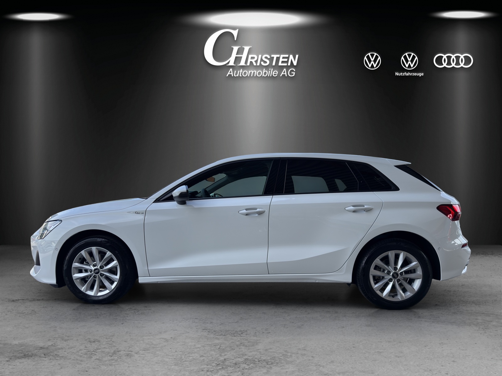 AUDI A3 Sportback TFSI 110 kW Attraction S tronic-showroom-element-1