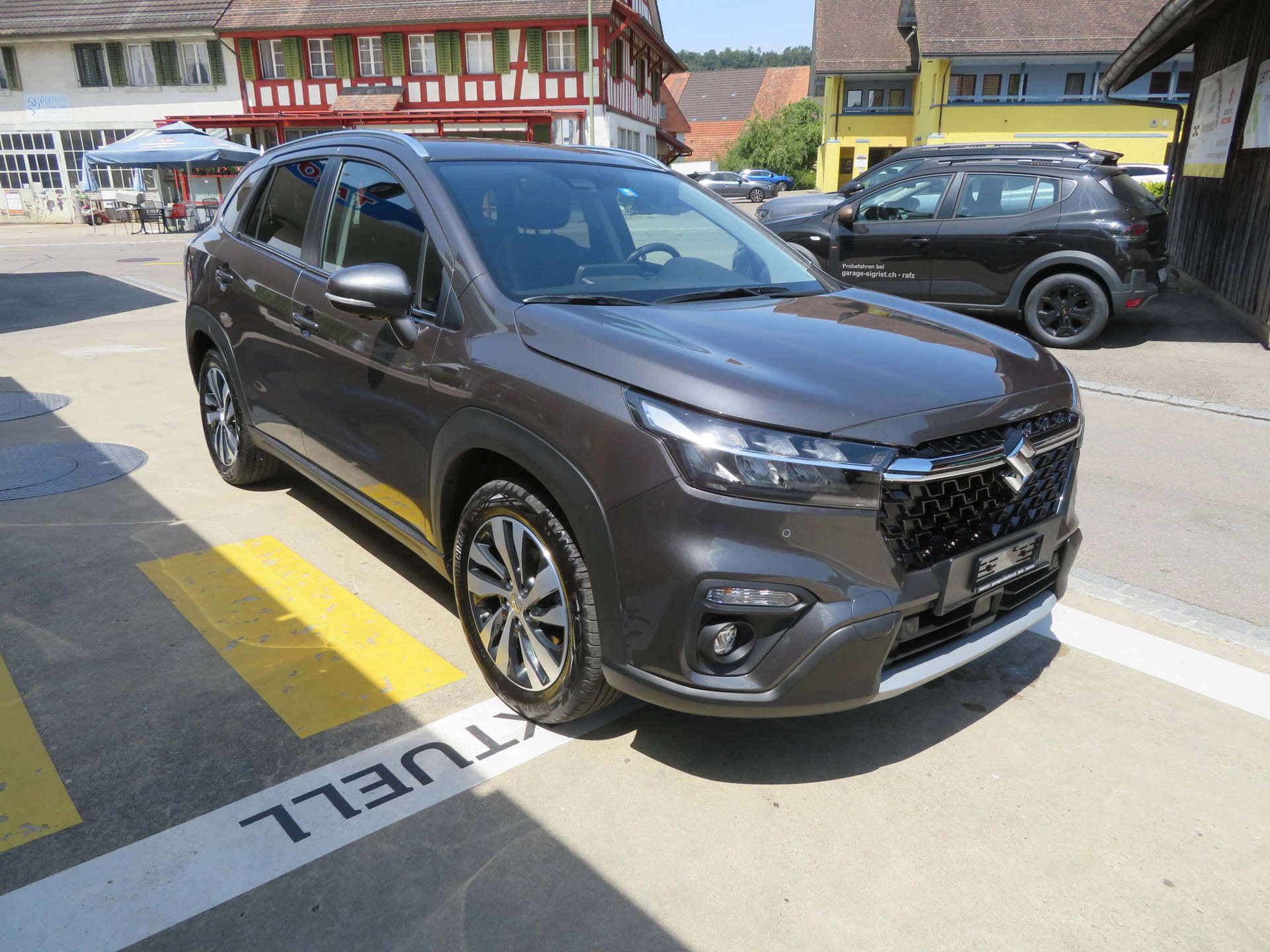 SUZUKI S-Cross 1.5 Compact Top Hybrid 4x4-showroom-element-3