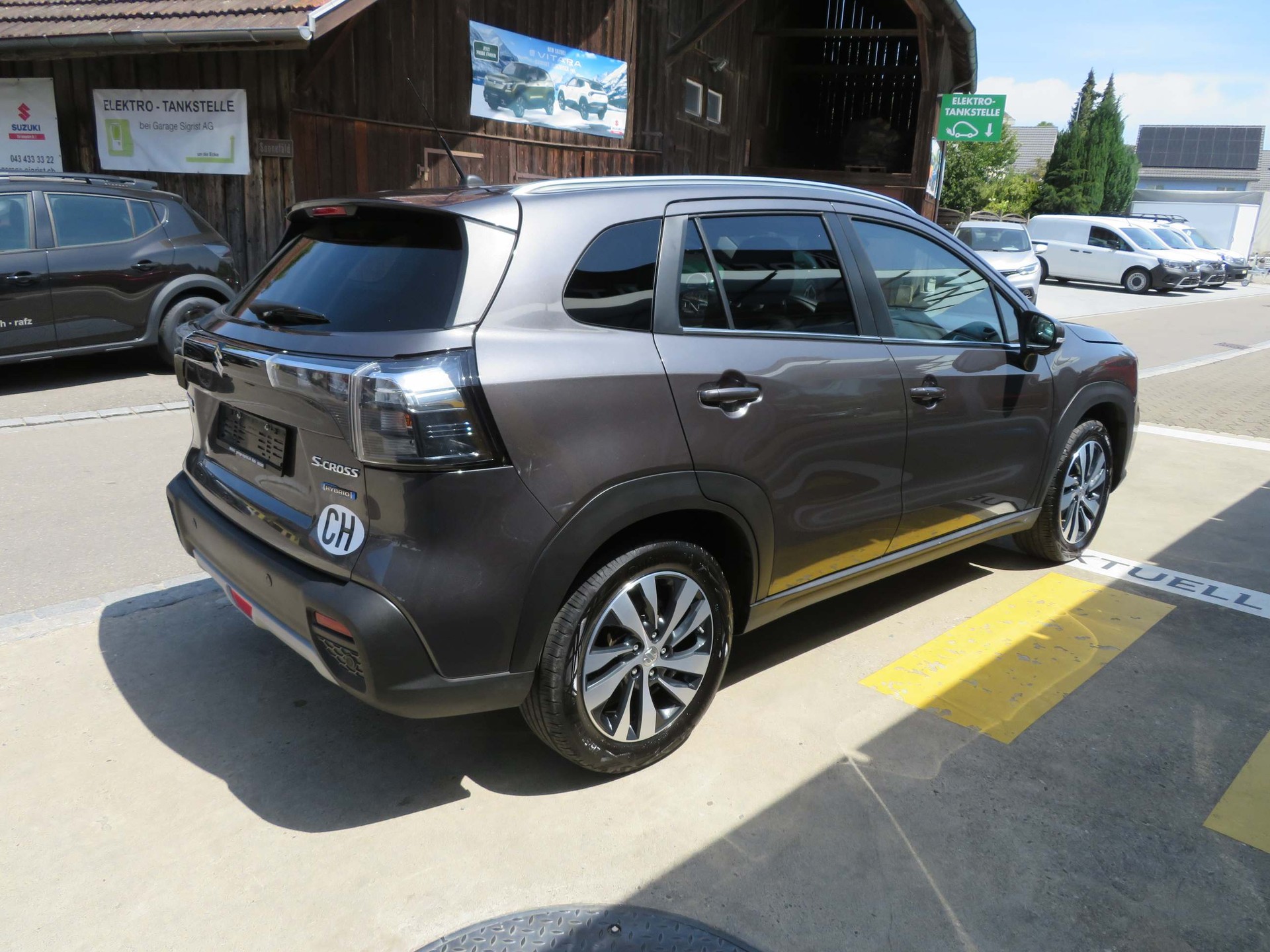 SUZUKI S-Cross 1.5 Compact Top Hybrid 4x4-image-5